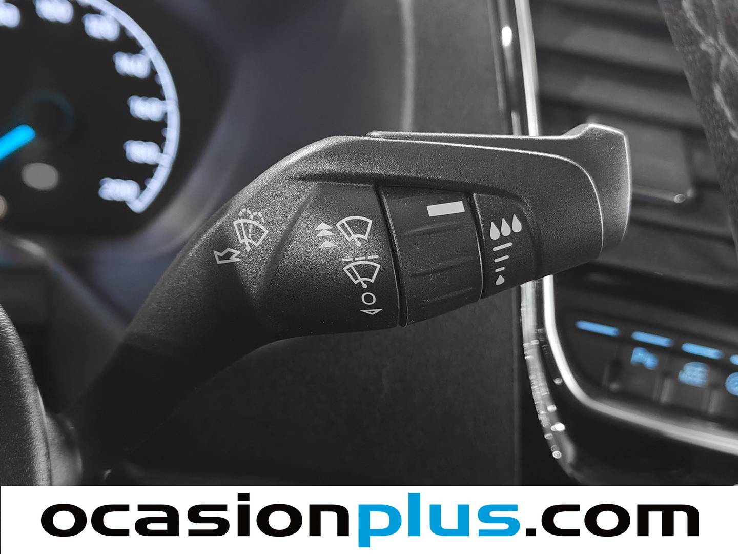 Foto Ford Transit Custom Ford Transit Custom Kombi 2.0 TDCI L1 320 Sport Auto (185 CV) 8 Plazas