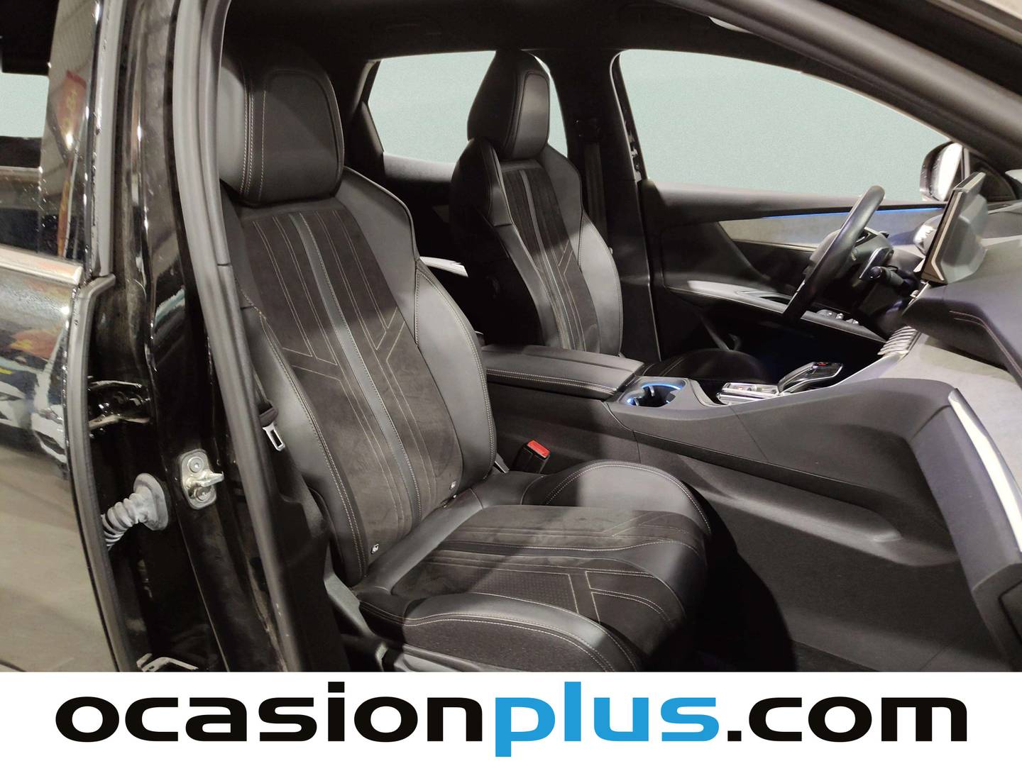 Foto Peugeot 3008 Peugeot 3008 PureTech 130 S&S GT EAT8 (130 CV)