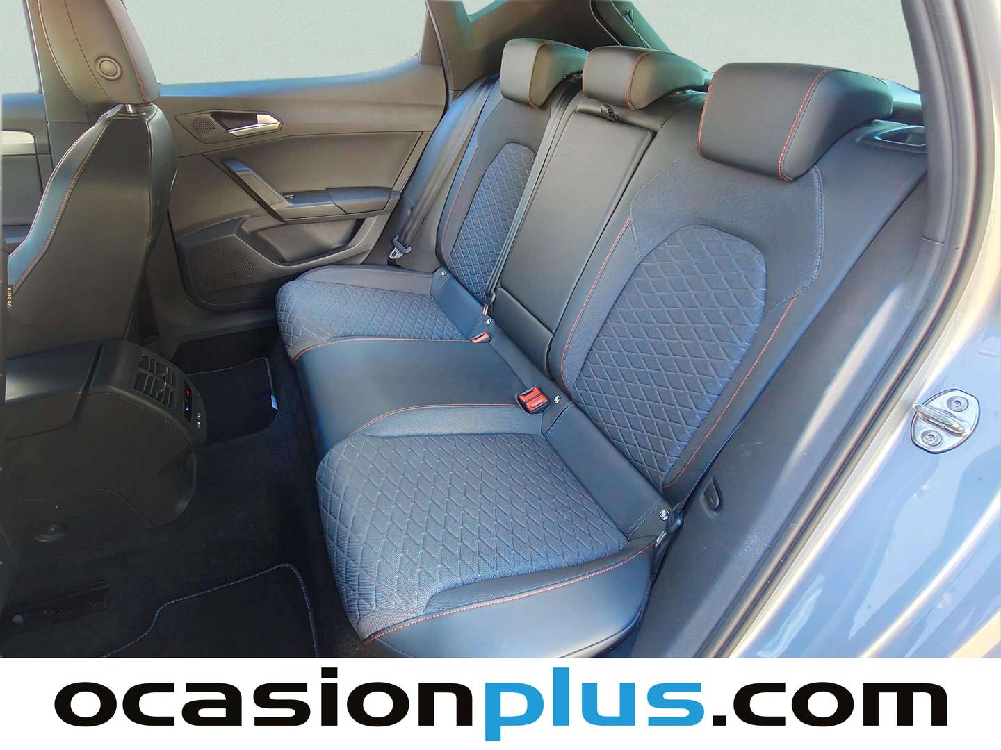 Foto asientos traseros Seat León Seat León 1.5 TSI S&S FR Go L  (150 CV)