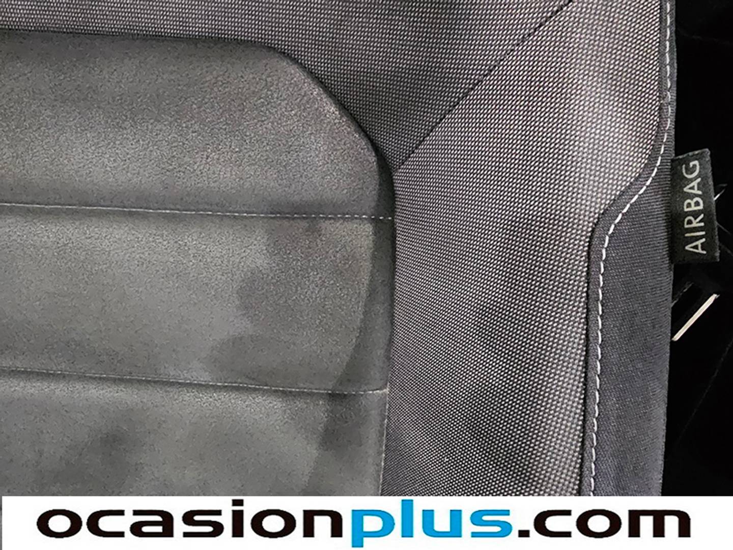 Foto Volkswagen Golf Volkswagen Golf Sport 1.6 TDI (115 CV) DSG PACK R-LINE