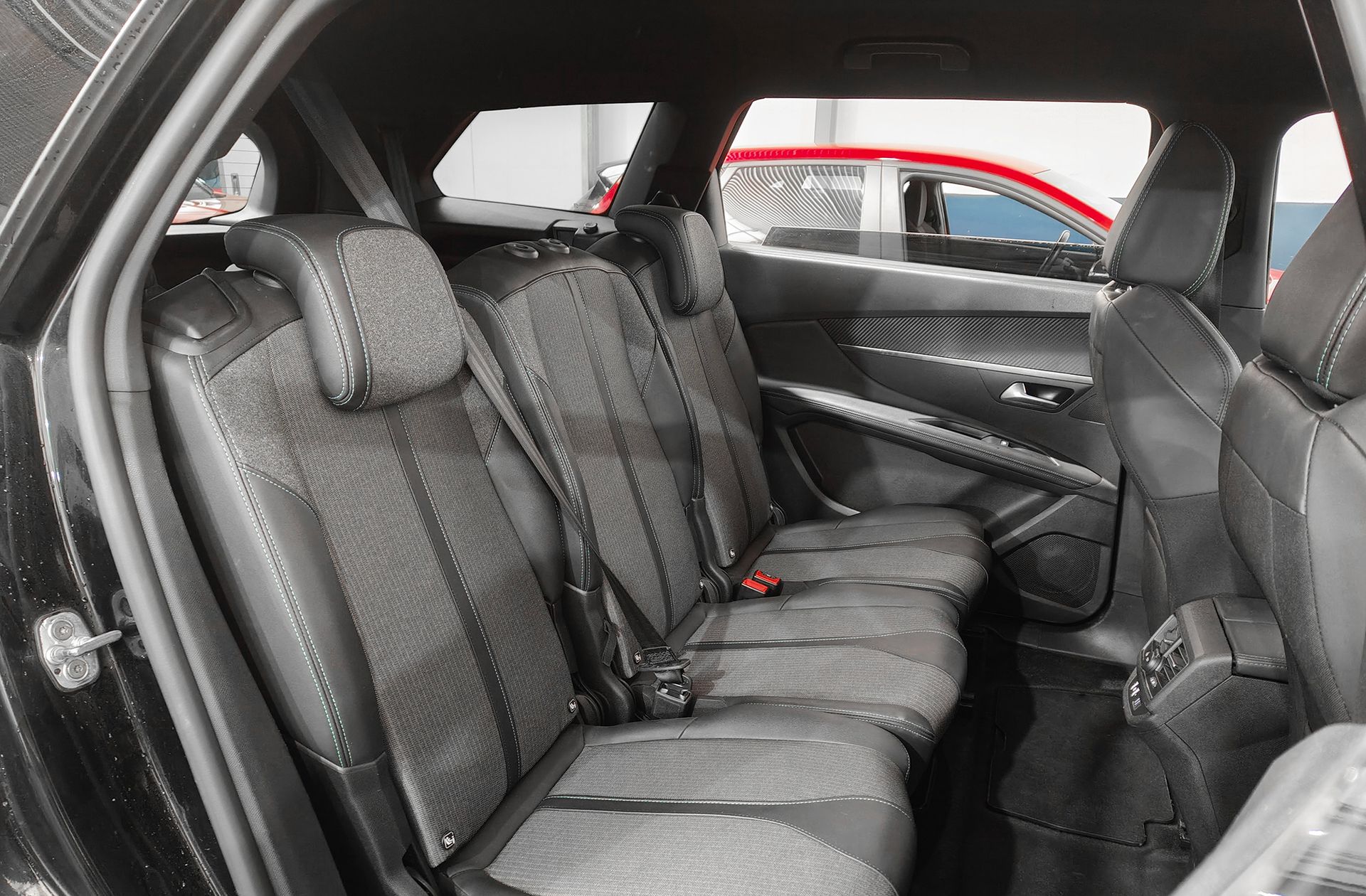 Peugeot 5008 1.2 Allure Pack eDCS6 7 plazas - foto 20