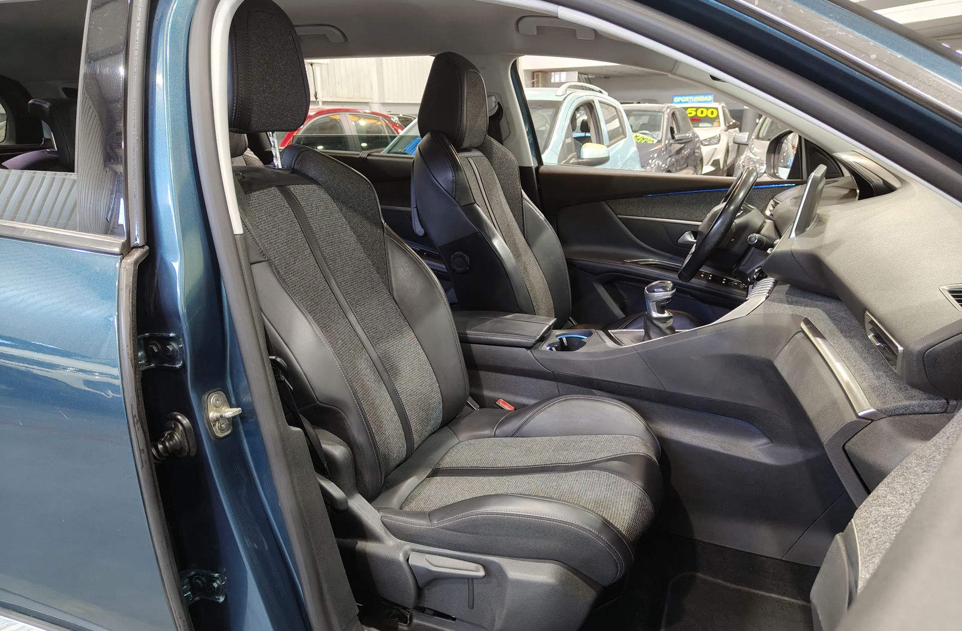 Peugeot 5008 BlueHDi 130 Allure - foto 21