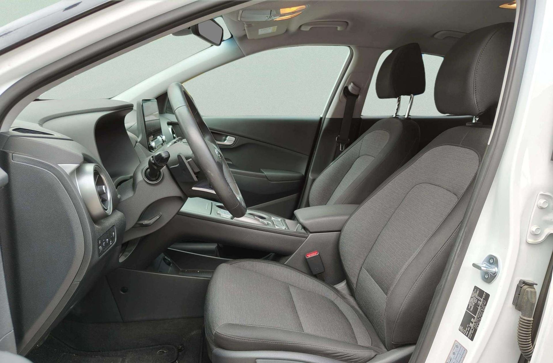 Hyundai Kona EV Tecno - foto 13