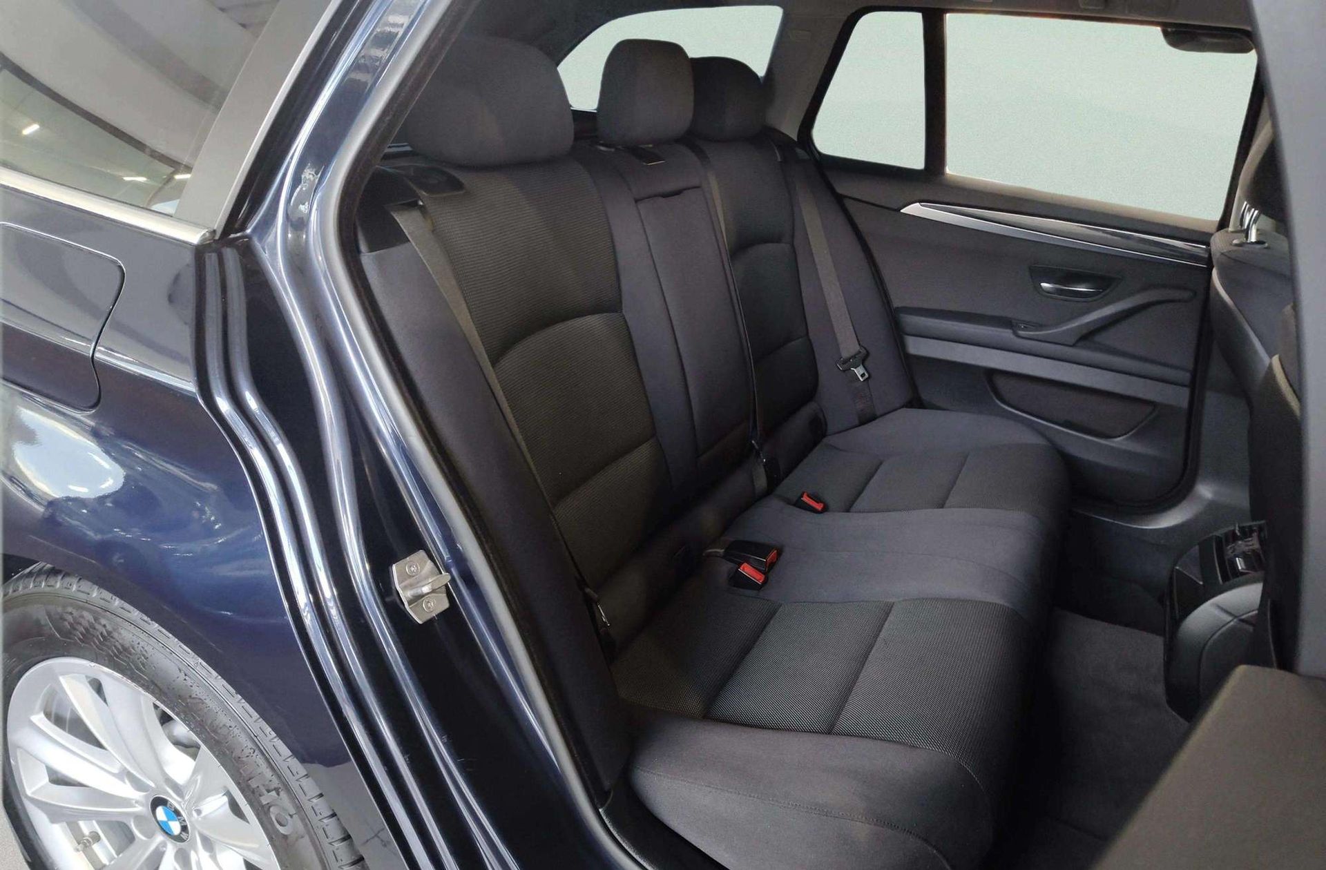 BMW Serie 5 520d Touring - foto 18