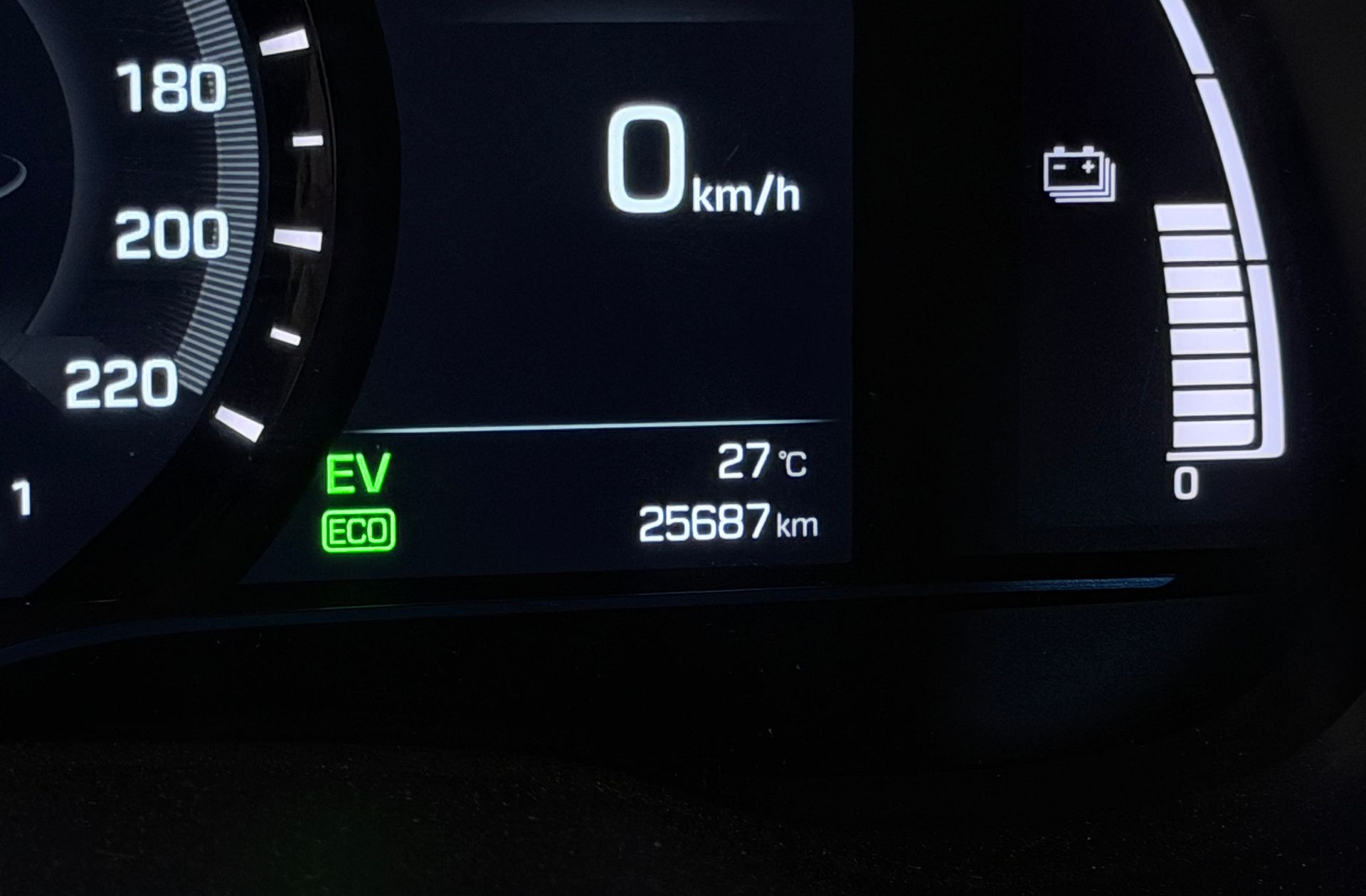 Hyundai Ioniq 1.6 GDI HEV Tecno DT - foto 11