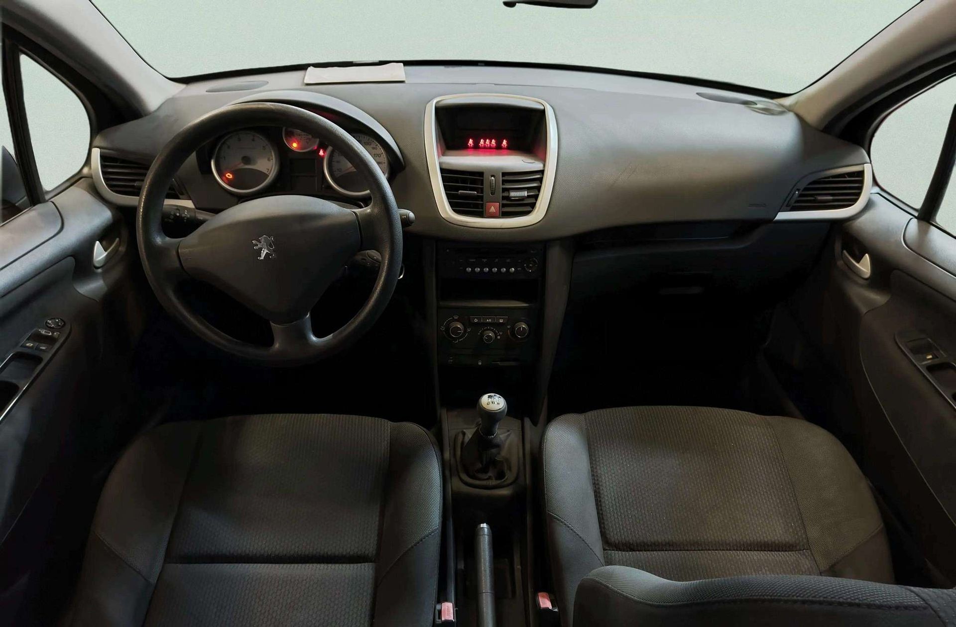 Peugeot 207 1.4 VTi 16v Confort - foto 6