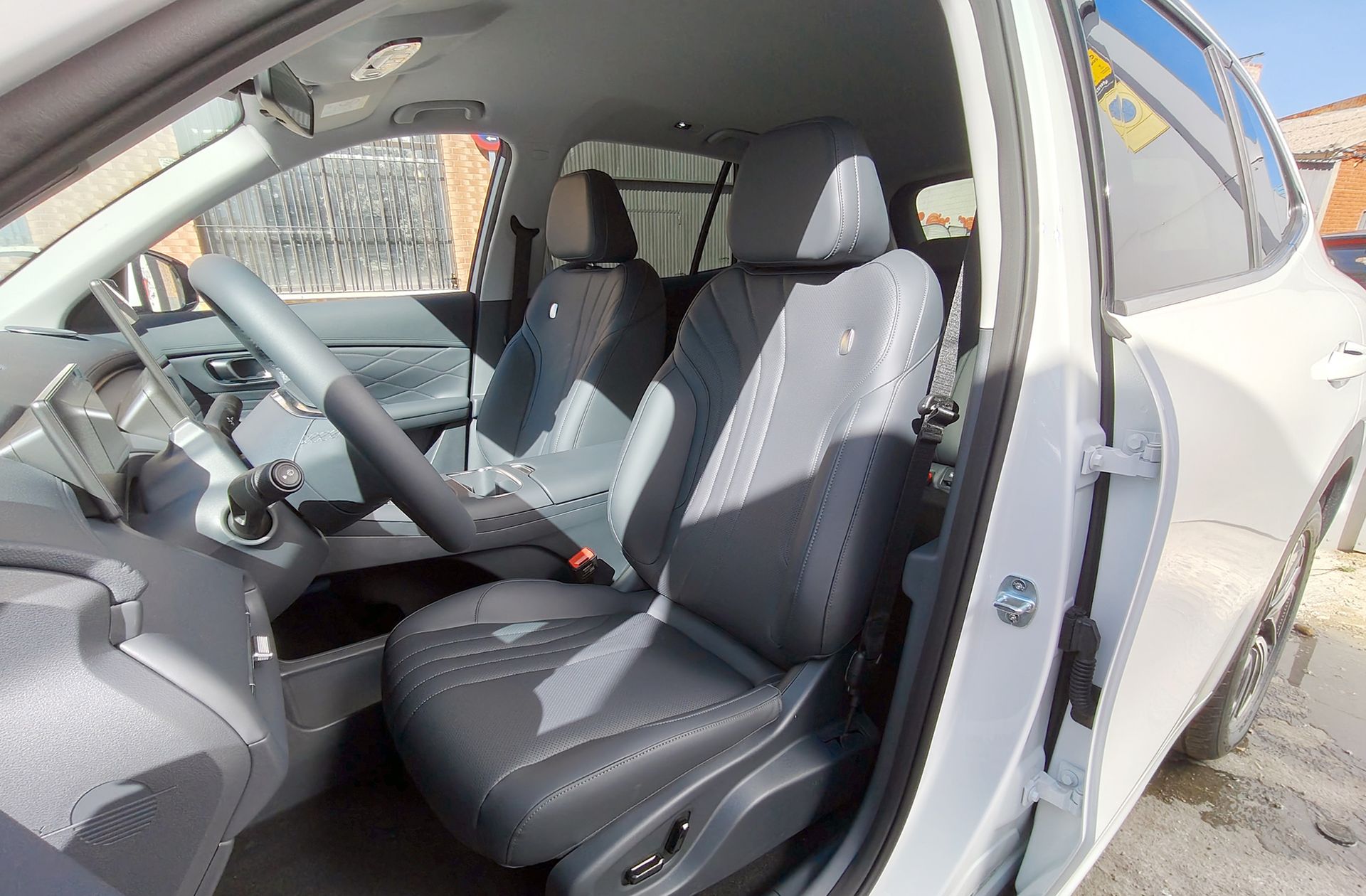 Geely Starray EM-i 1.5 PHEV Pro - foto 11