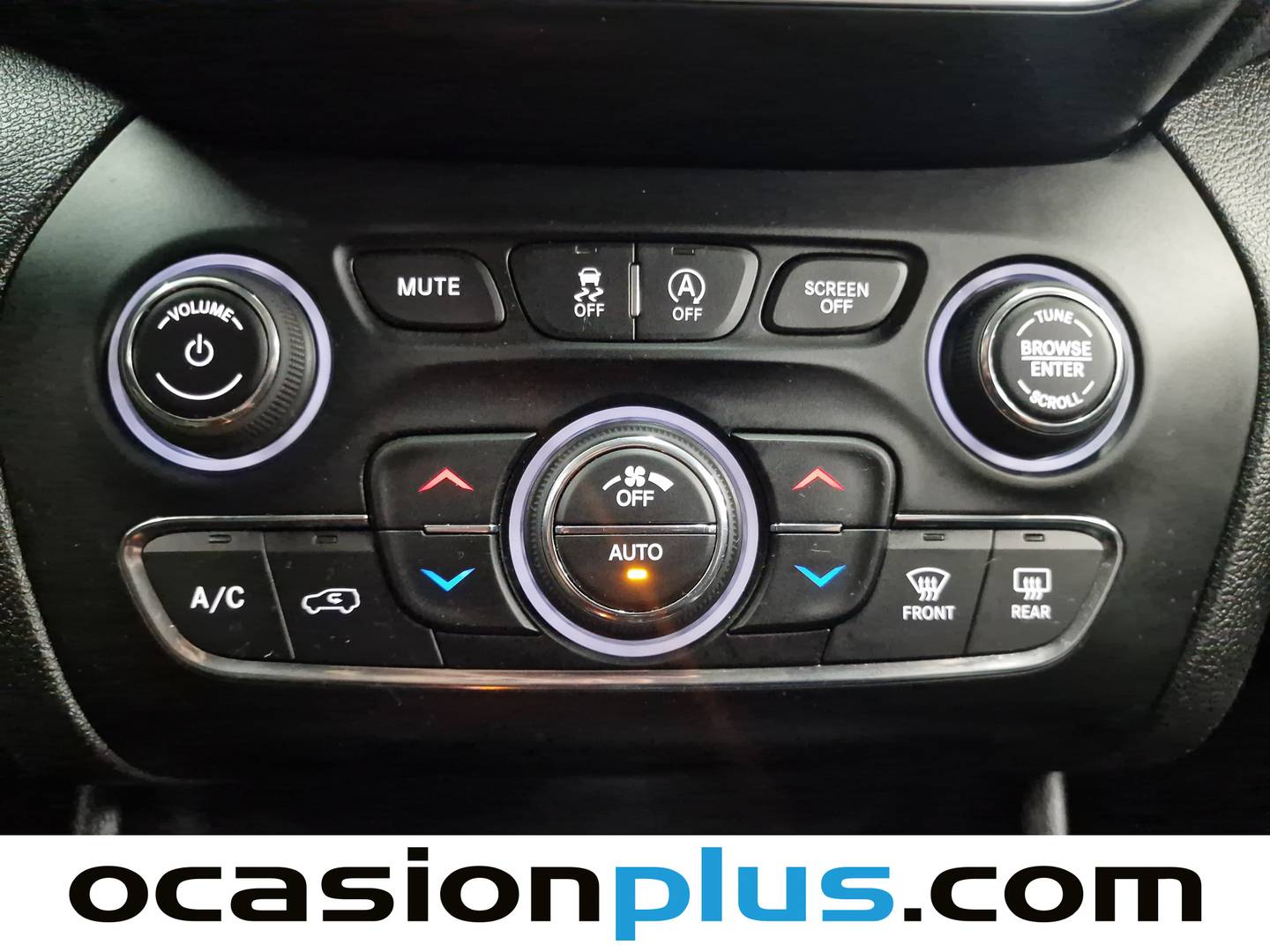 Foto Jeep Cherokee Jeep Cherokee 2.2 CRD Limited FWD 9AT (195 CV)