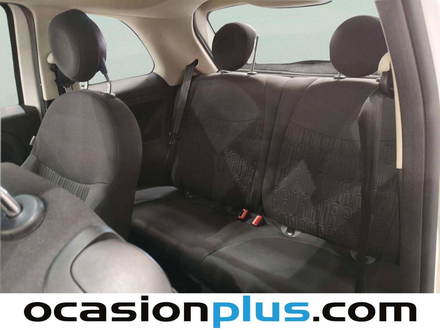 Foto asientos traseros Fiat 500 Fiat 500 1.0 Hybrid Dolcevita (70 CV)