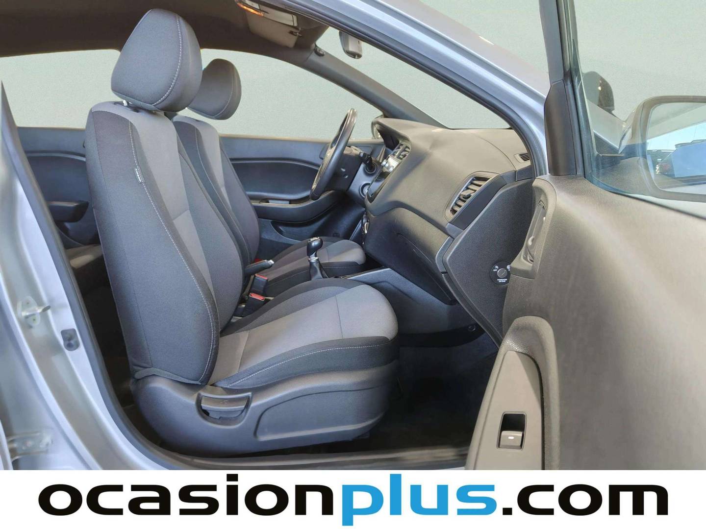 Hyundai i20 Hyundai i20 1.2 MPI Essence (84 CV) manual