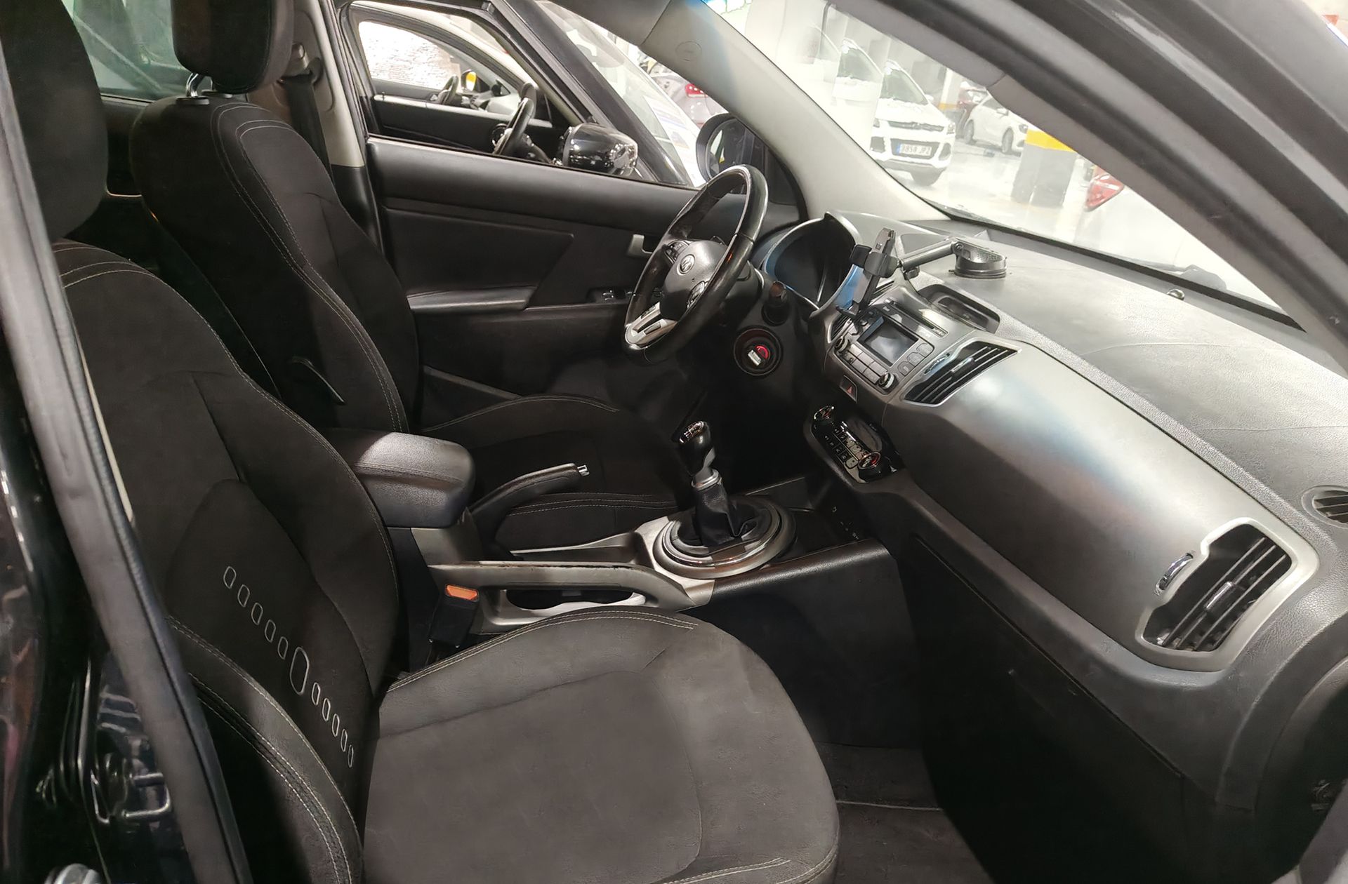Kia Sportage 1.7 CRDi VGT Drive 4x2 - foto 15