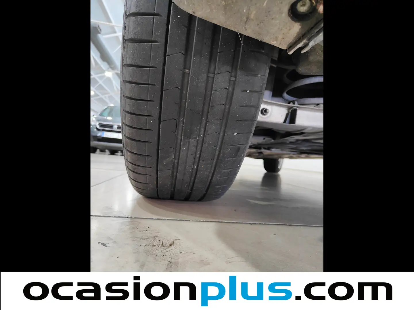 Foto Mercedes GLB Mercedes-Benz GLB 200 (163 CV) AMG Pack