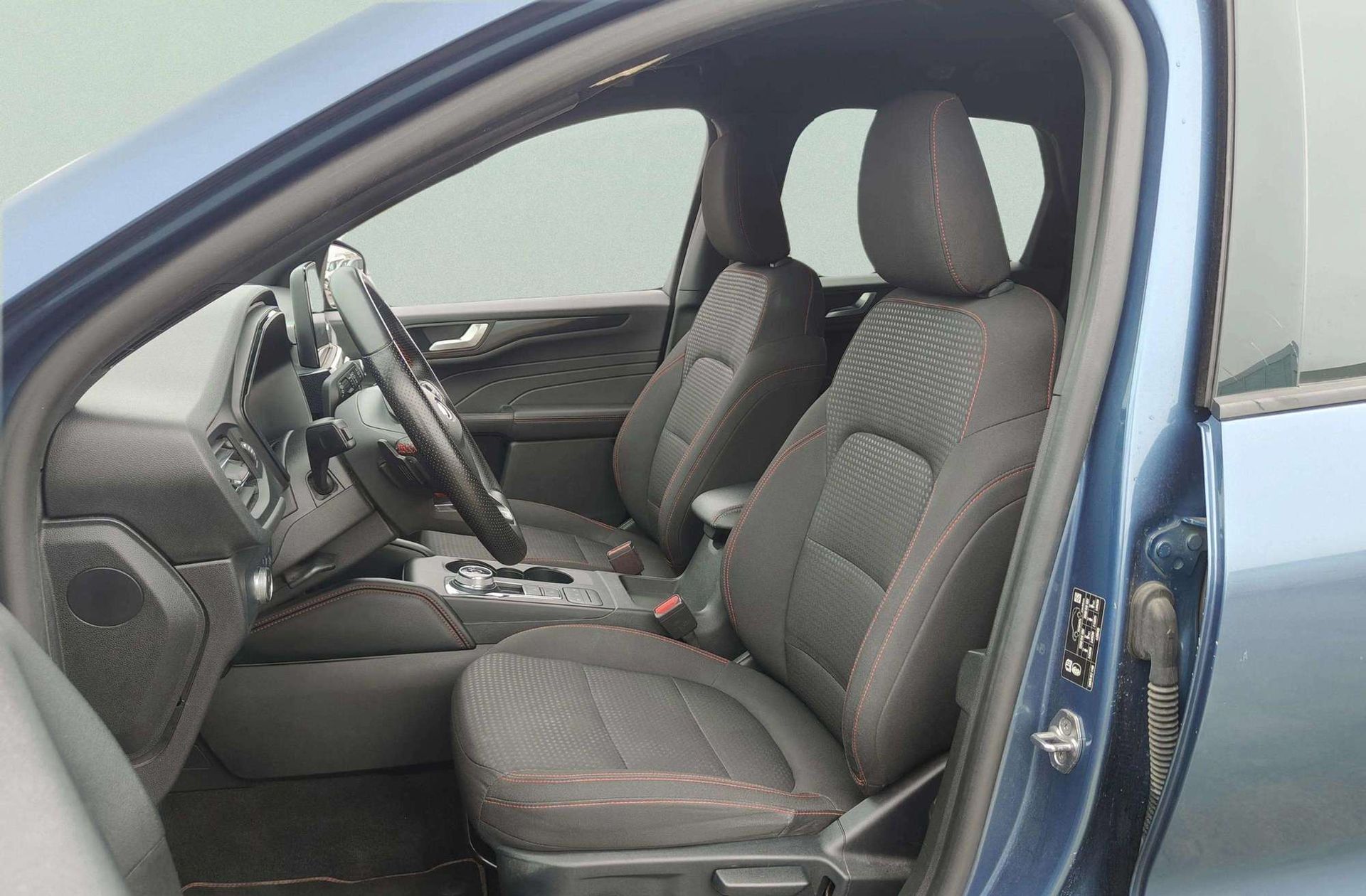 Ford Kuga 1.5 EcoBlue ST-Line - foto 12