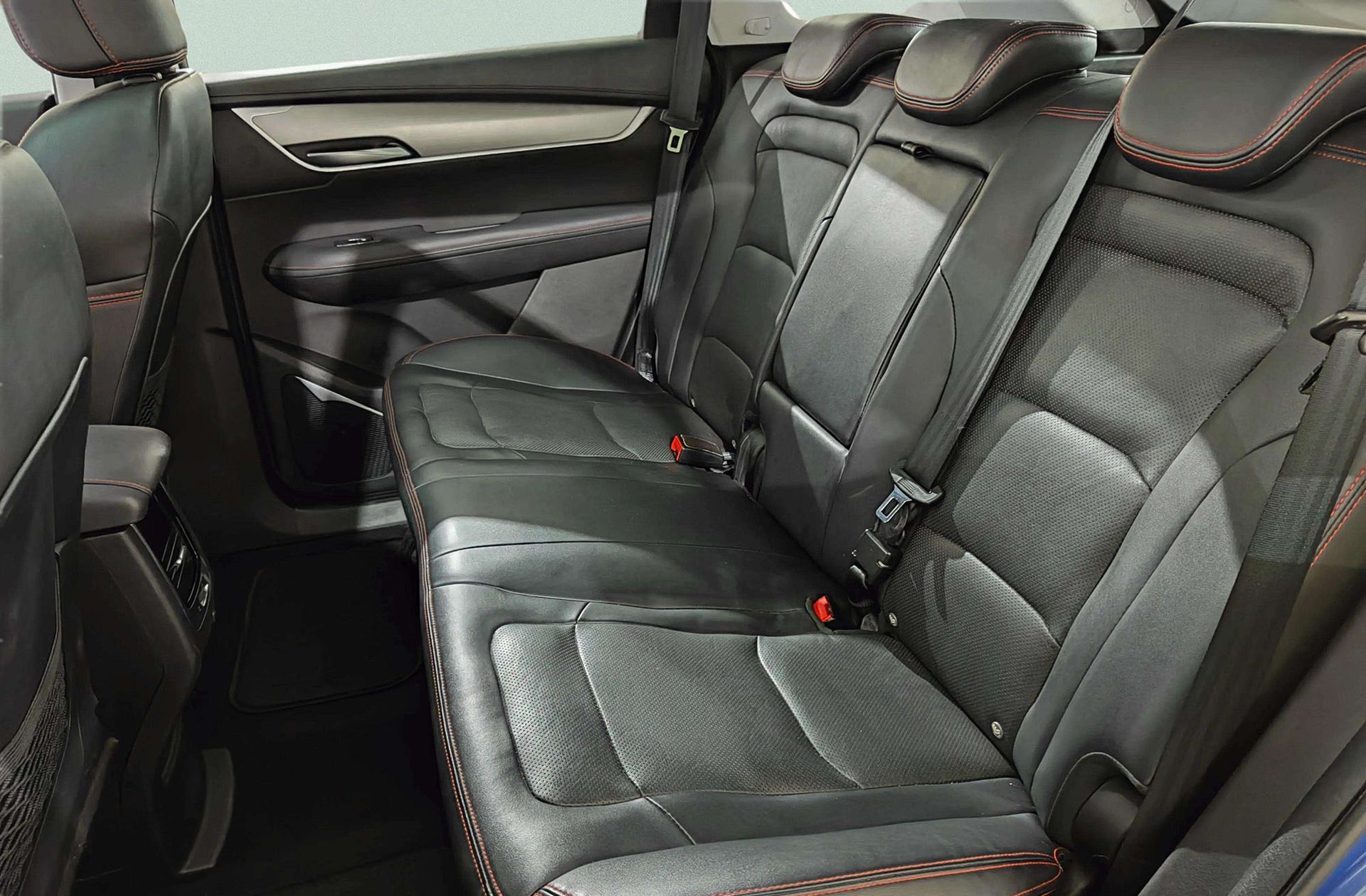 SWM G01 1.5T Luxury - foto 17