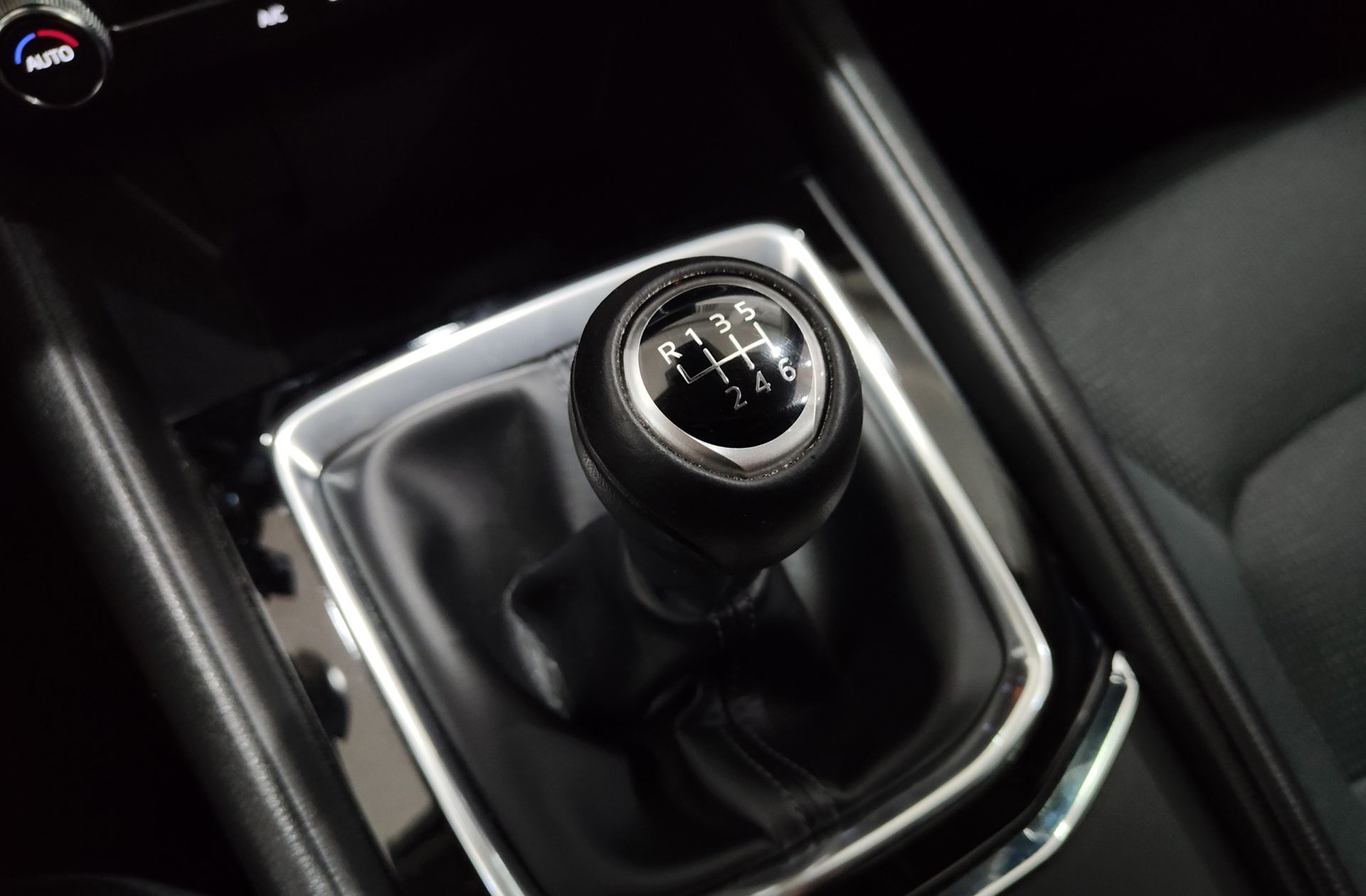 Mazda CX-5 2.0 MHEV Center-Line Plus - foto 5