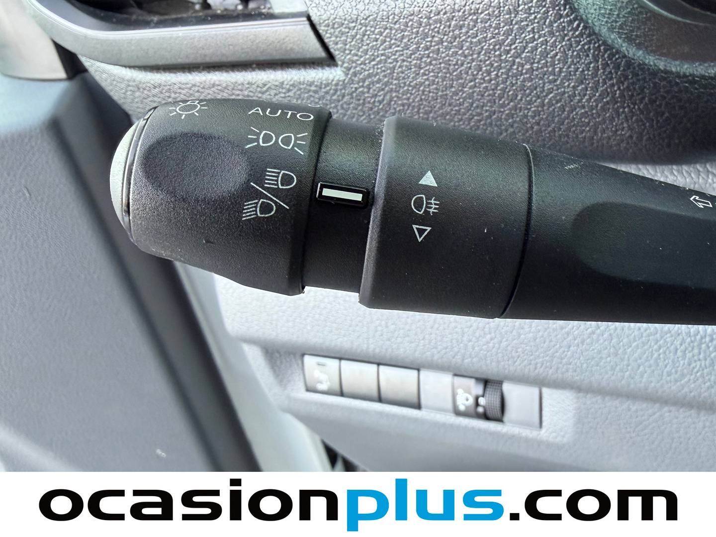 Equipamiento del Fiat Scudo Fiat Scudo Furgon 1.5 BlueHDI L1 Business (102 CV)