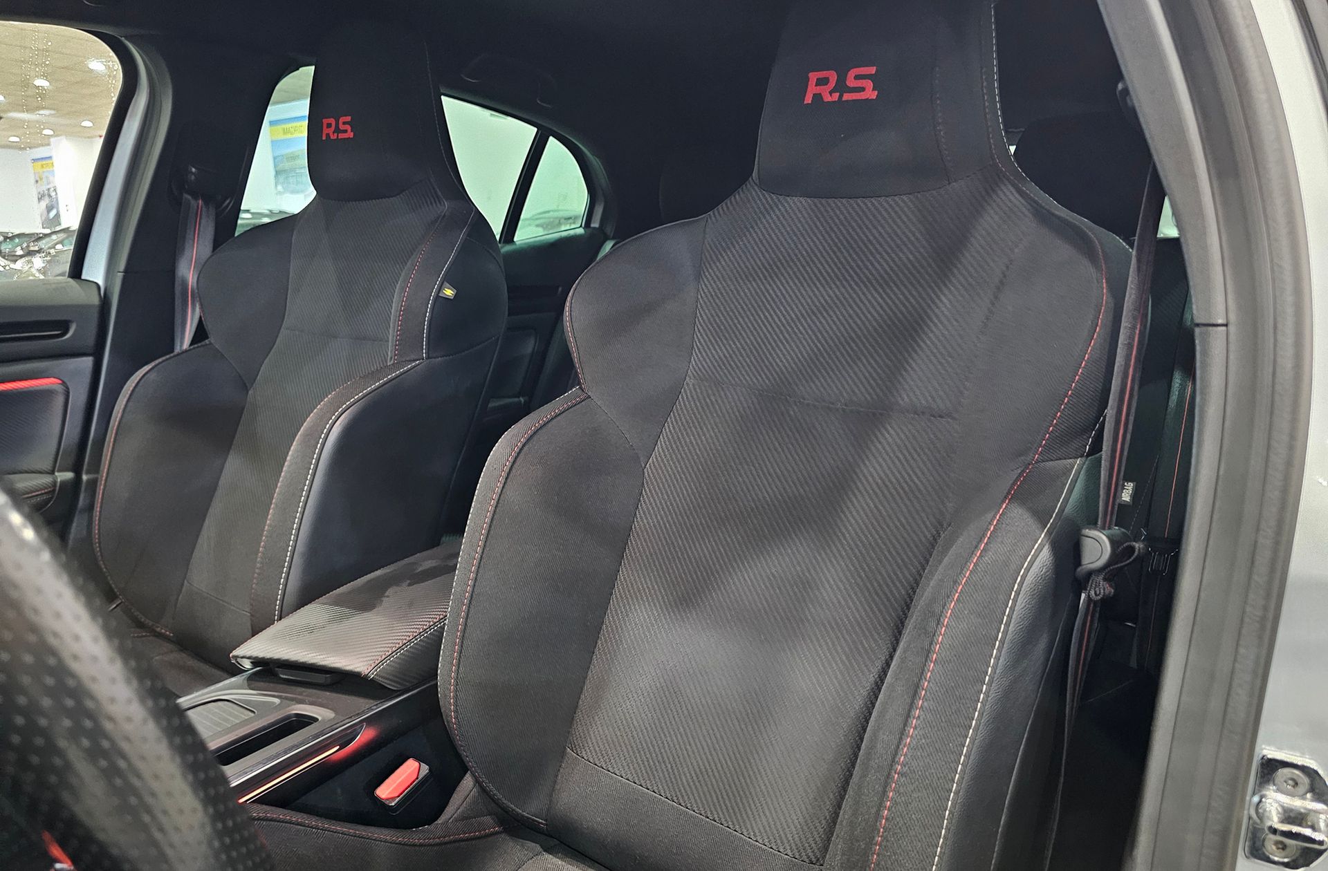 Renault Mégane RS TCe GPF EDC - foto 9