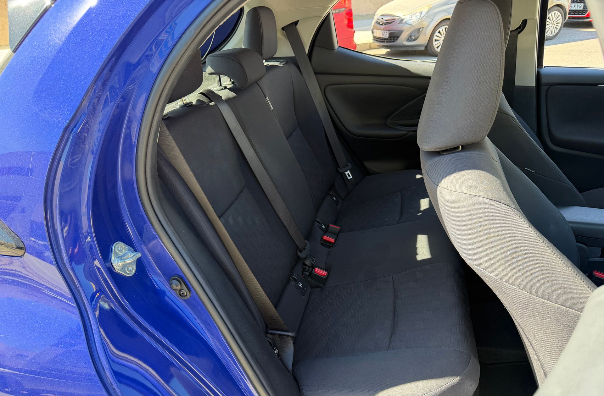 Toyota Yaris 120H Active Plus - foto 15