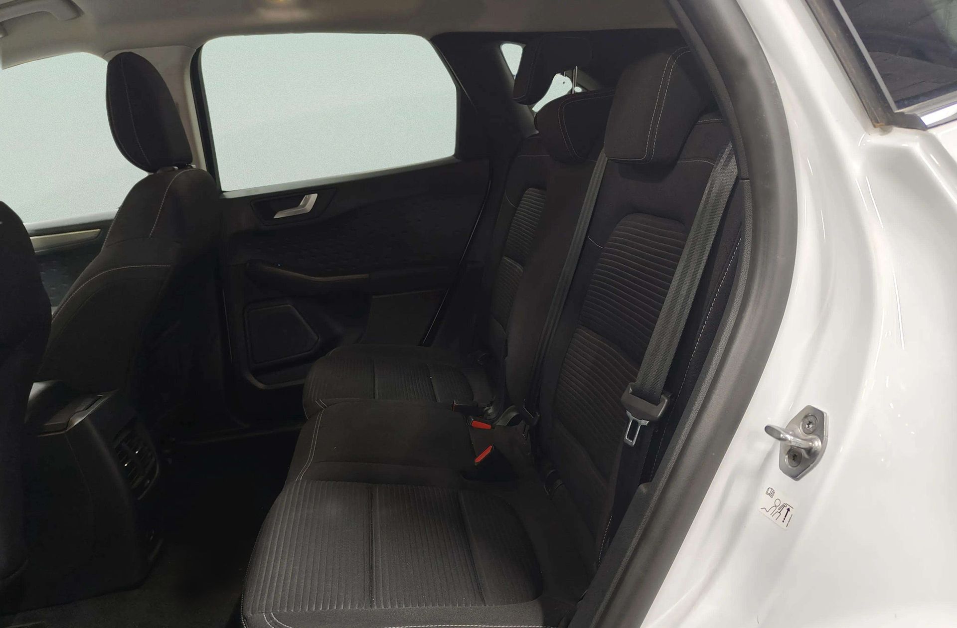 Ford Kuga 1.5 EcoBlue Titanium - foto 12