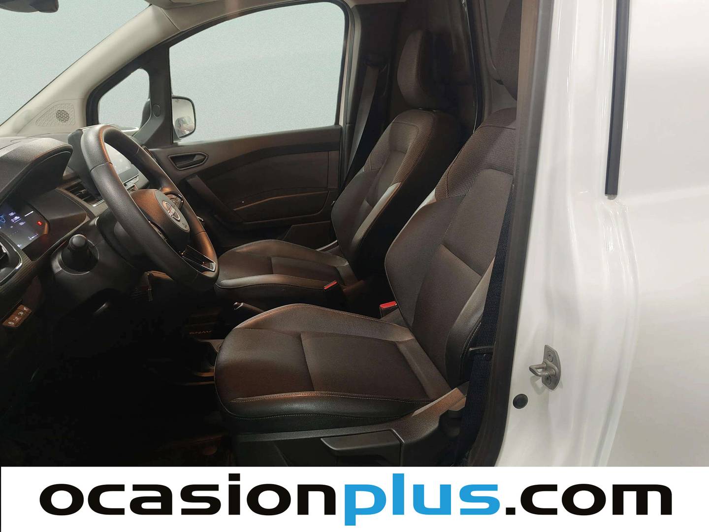 Foto asientos delanteros Nissan Townstar Nissan Townstar Furgon 1.3G L2 Profesional  (130 CV)