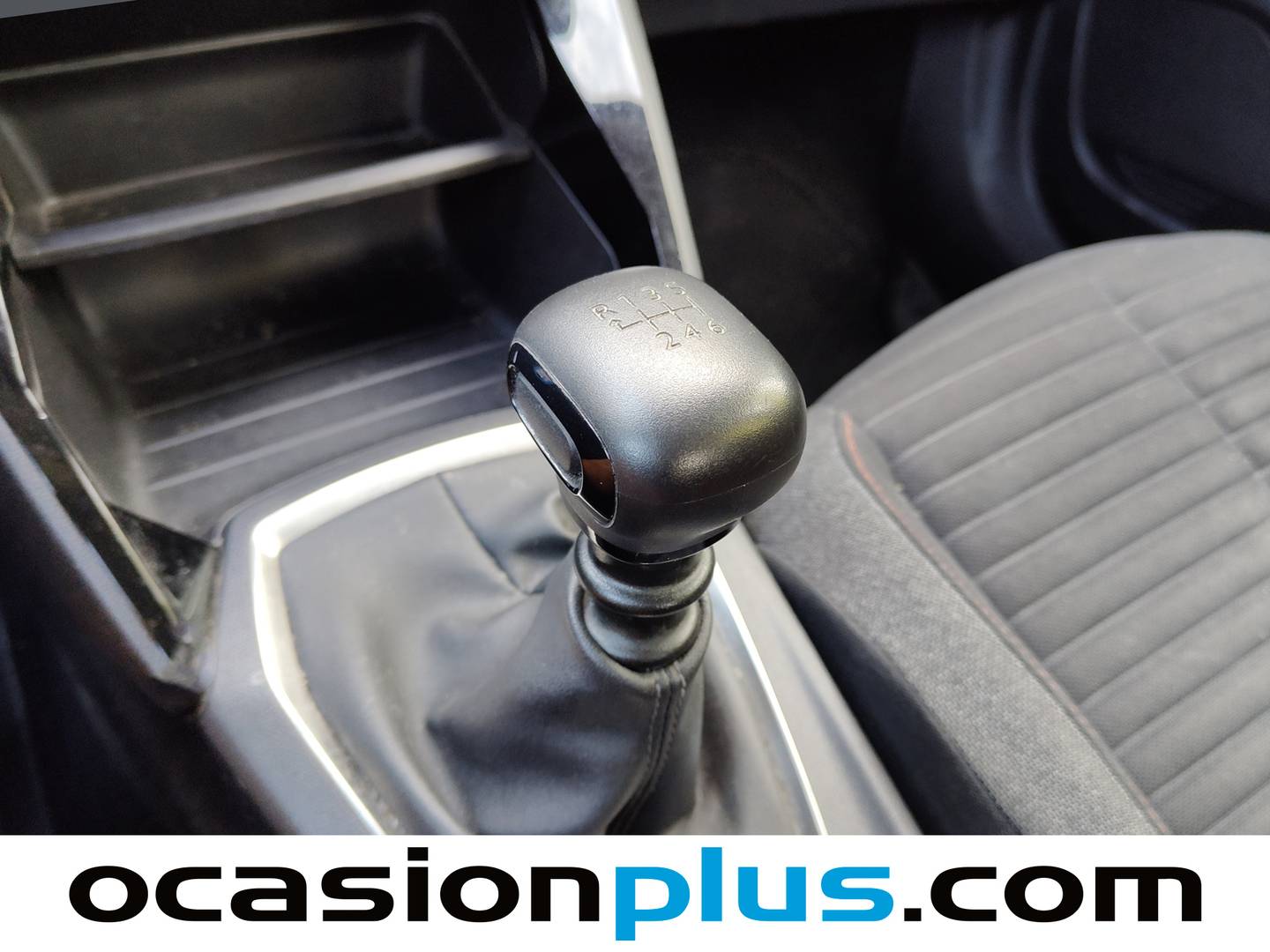 Foto Peugeot 2008 Peugeot 2008 Puretech 100 S&S Active Pack (100 CV)