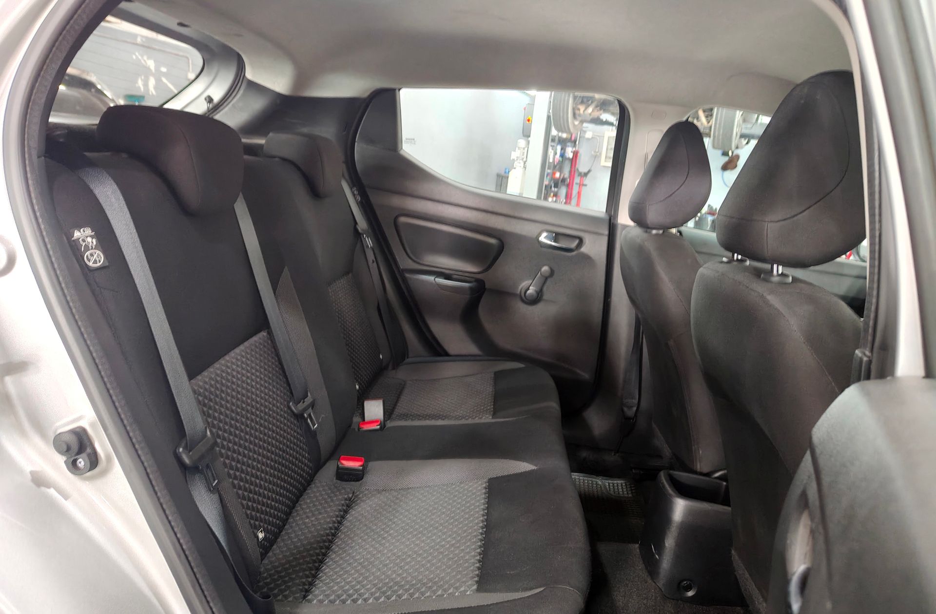 Nissan Micra IG-T 92 Acenta Sprint - foto 13