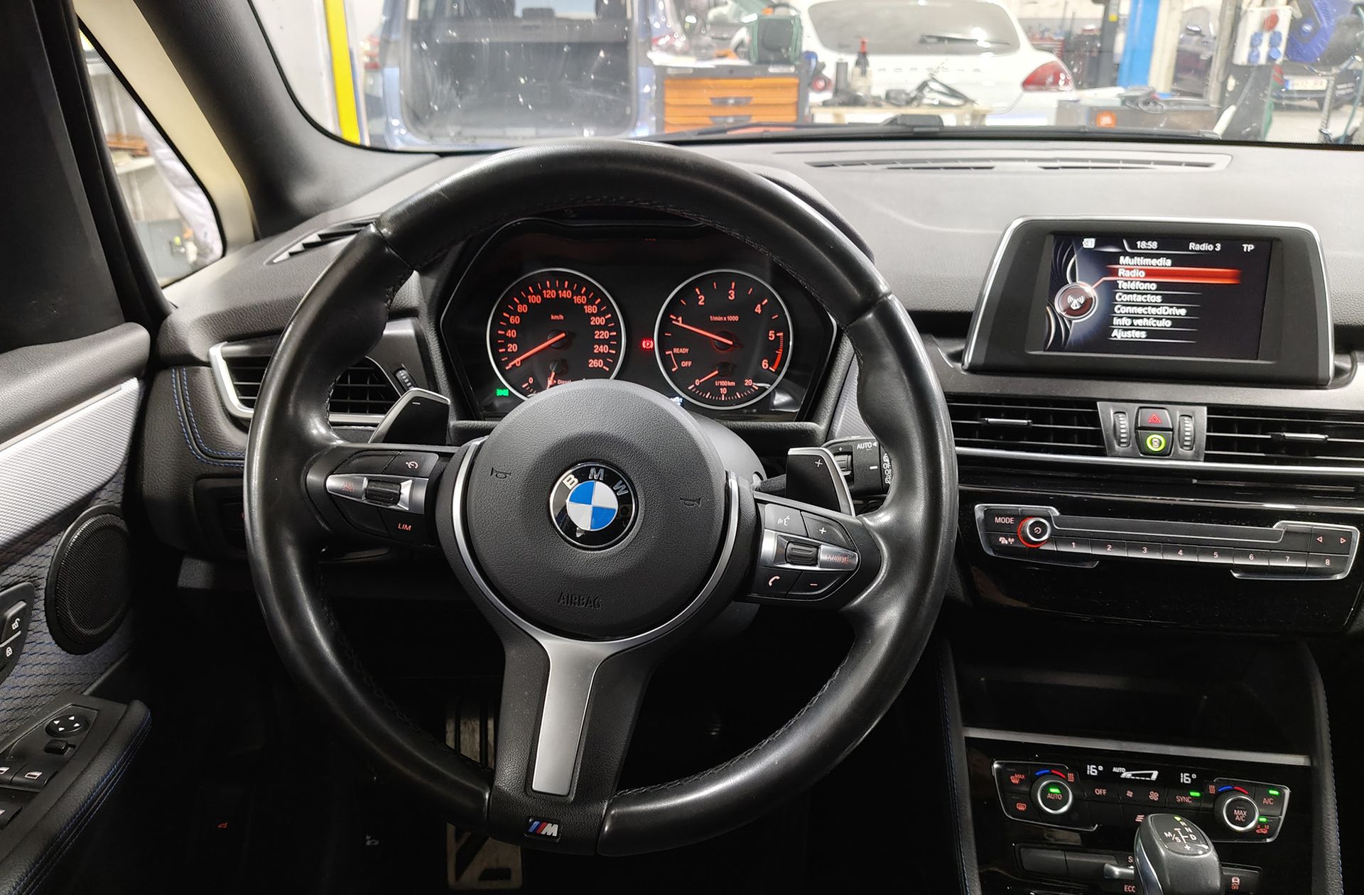 BMW Serie 2 Active Tourer 2 218d Active Tourer Pack M - foto 24