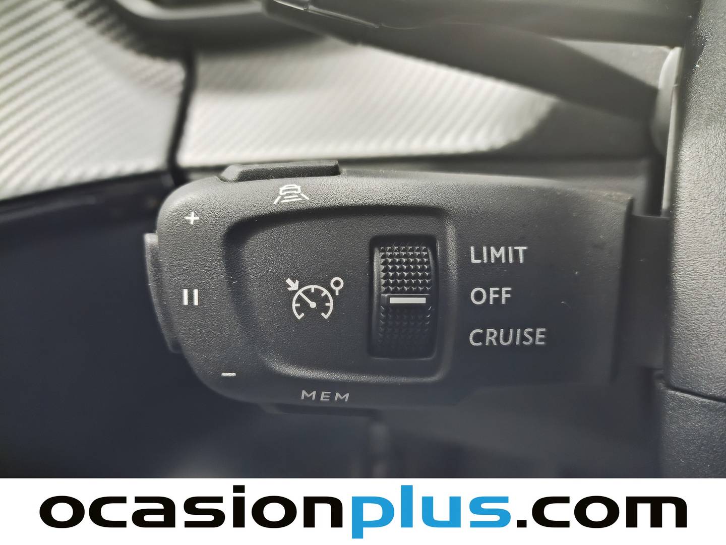 Peugeot 208 Peugeot 208 Allure Hybrid eDCS6 (100 CV) de segunda mano