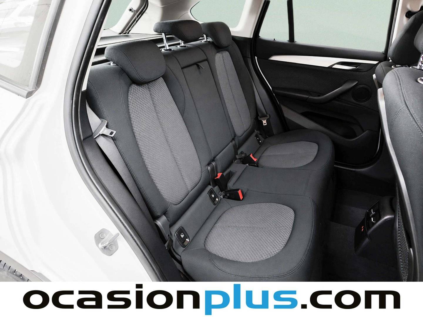 BMW X1 BMW X1 sDrive18d Business (150 CV) seminuevo