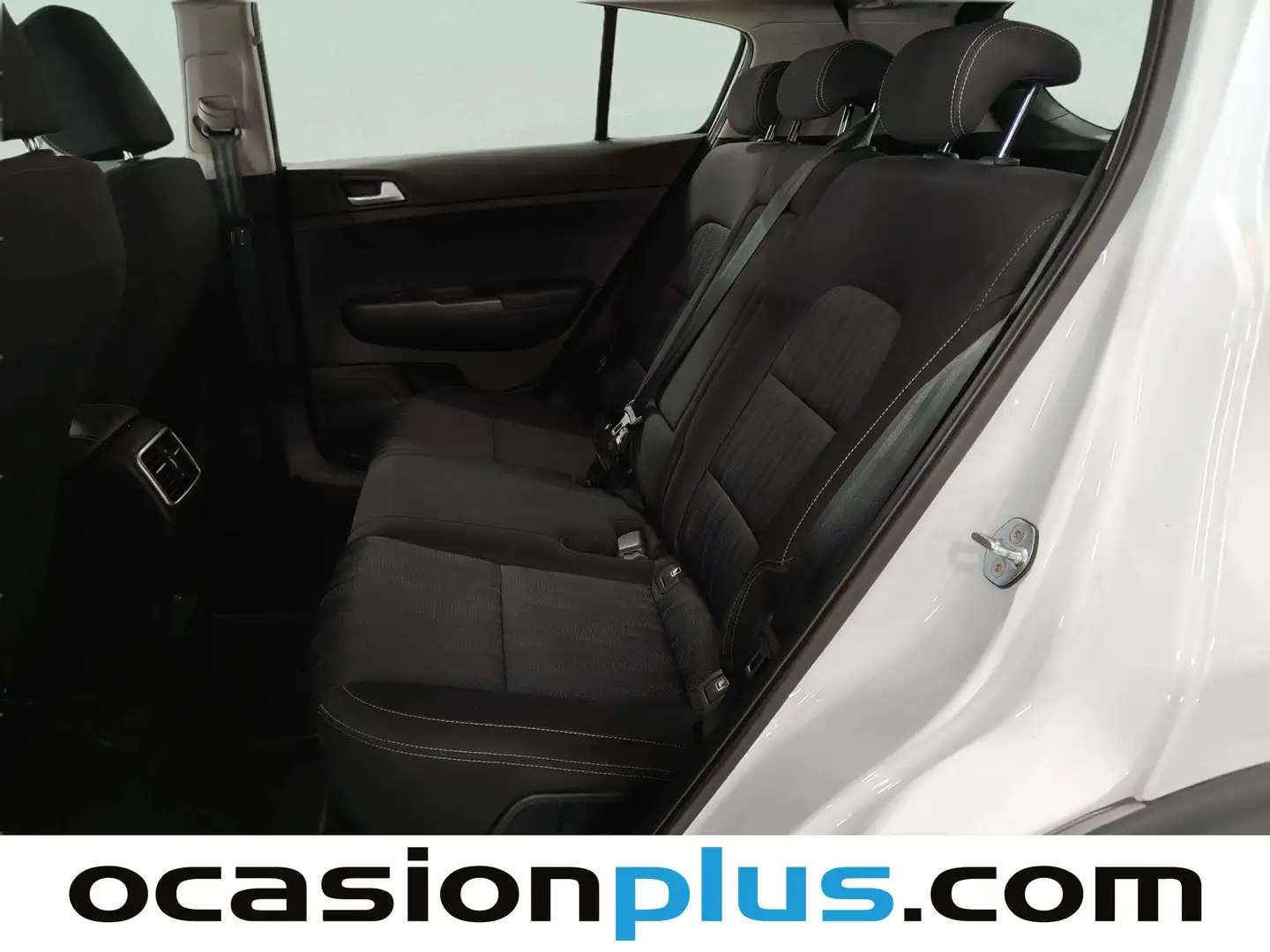 Foto KIA Sportage Kia Sportage 1.6 MHEV Business 4x2 DCT (136 CV)