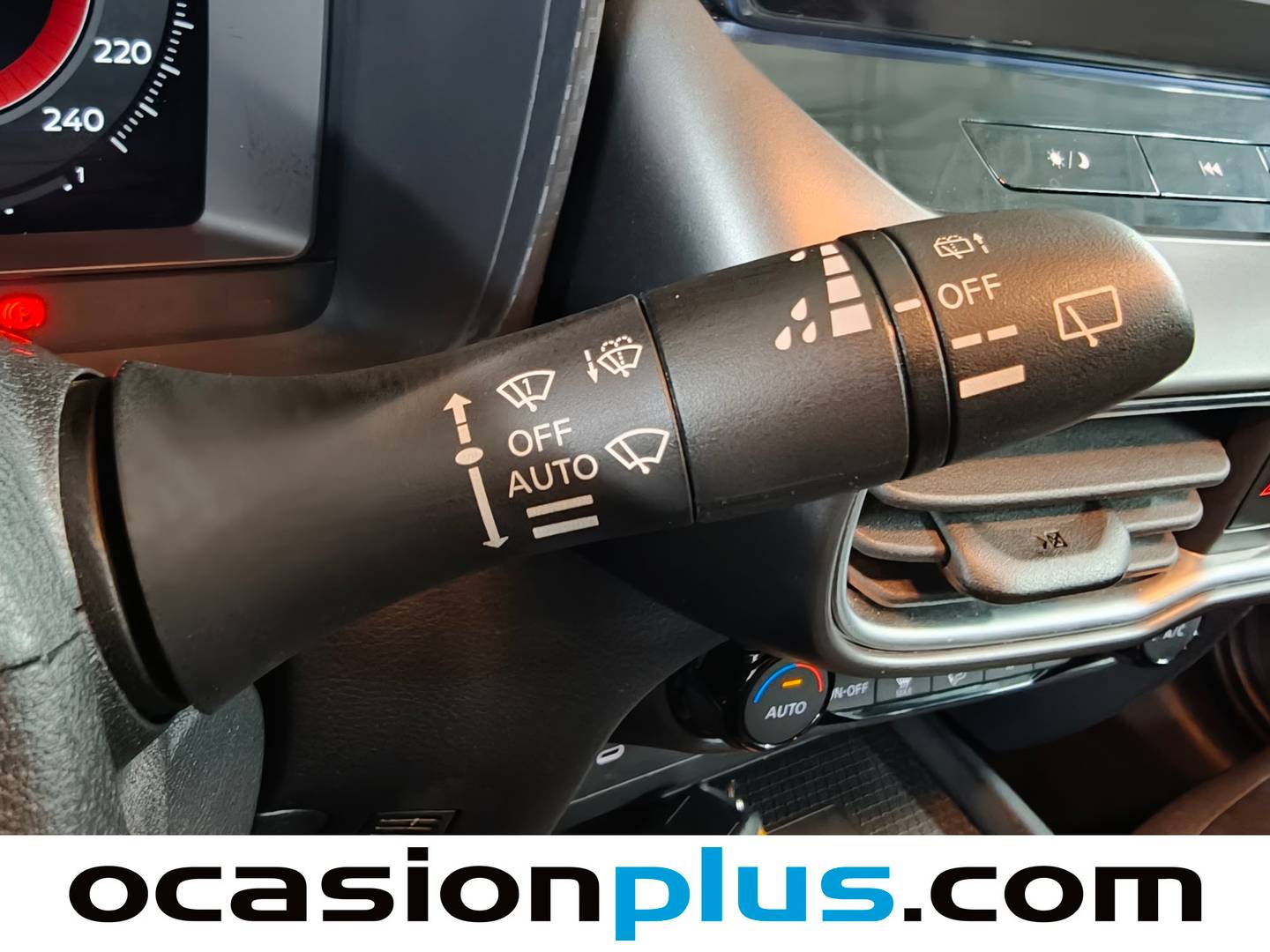 Foto Nissan JUKE Nissan Juke 1.6 Hybrid N-Connecta Auto (143 CV)