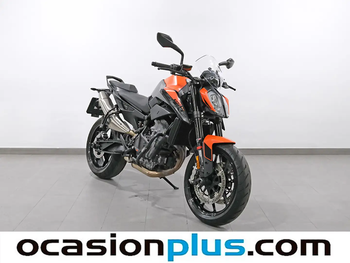 Foto KTM 890 DUKE L KTM 890 DUKE L 890 DUKE L (95 Cv)