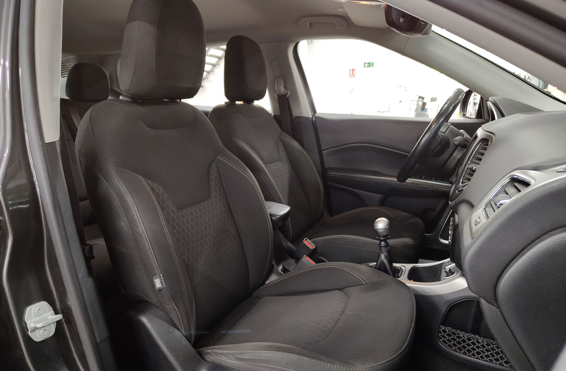 Jeep Compass 1.6 MultiJet Longitude 4x2 - foto 15