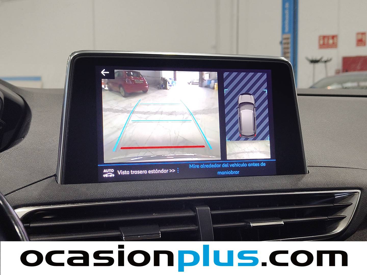 Equipamiento del Peugeot 3008 Peugeot 3008 PureTech 130 S&S Allure (130 CV)