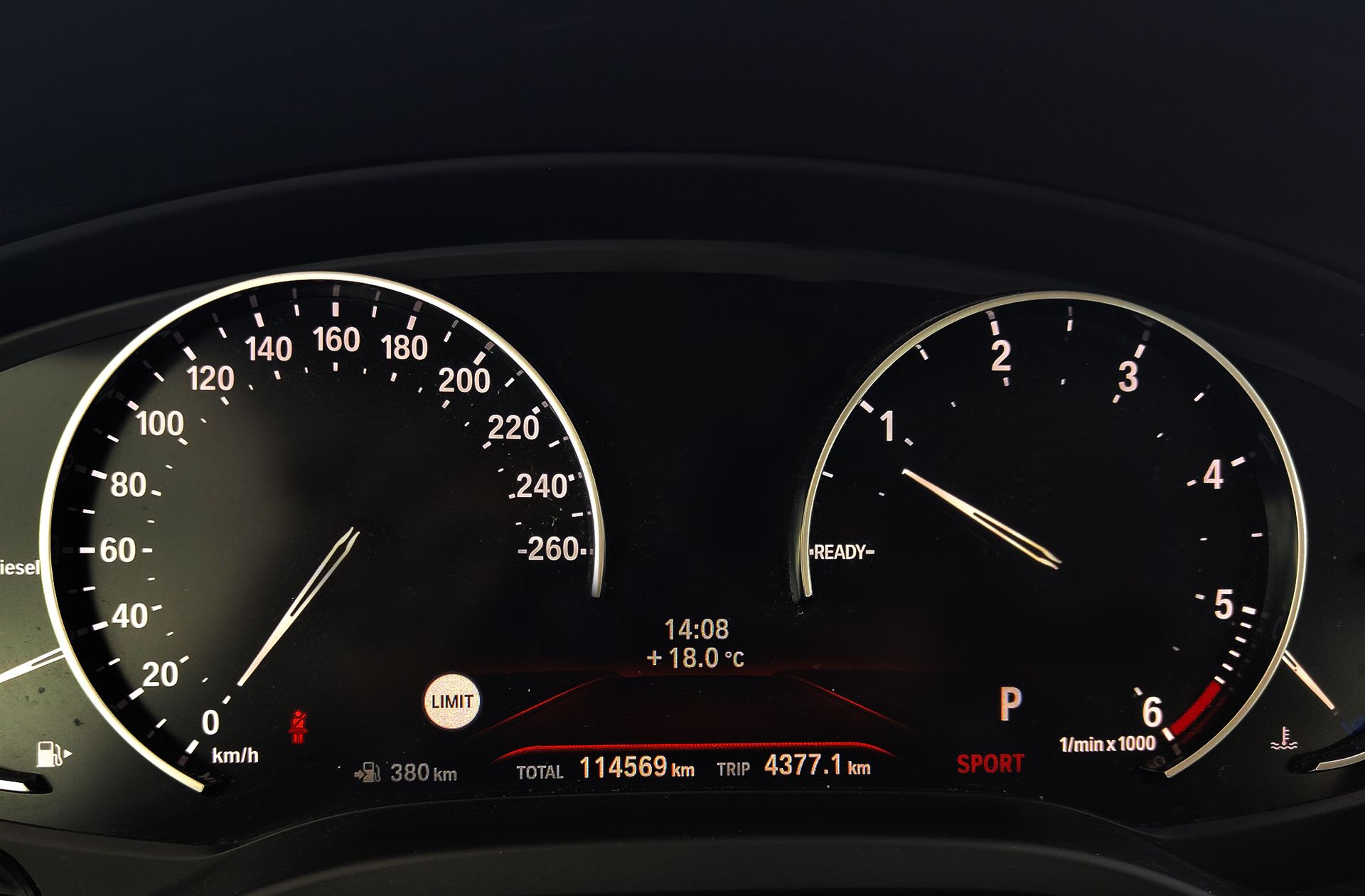 BMW X4 xDrive20d - foto 25