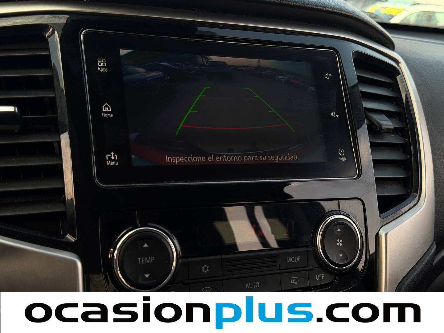 Extras y acabados del Mitsubishi L200 Mitsubishi L200 220 DI-D Motion Auto (150 CV)