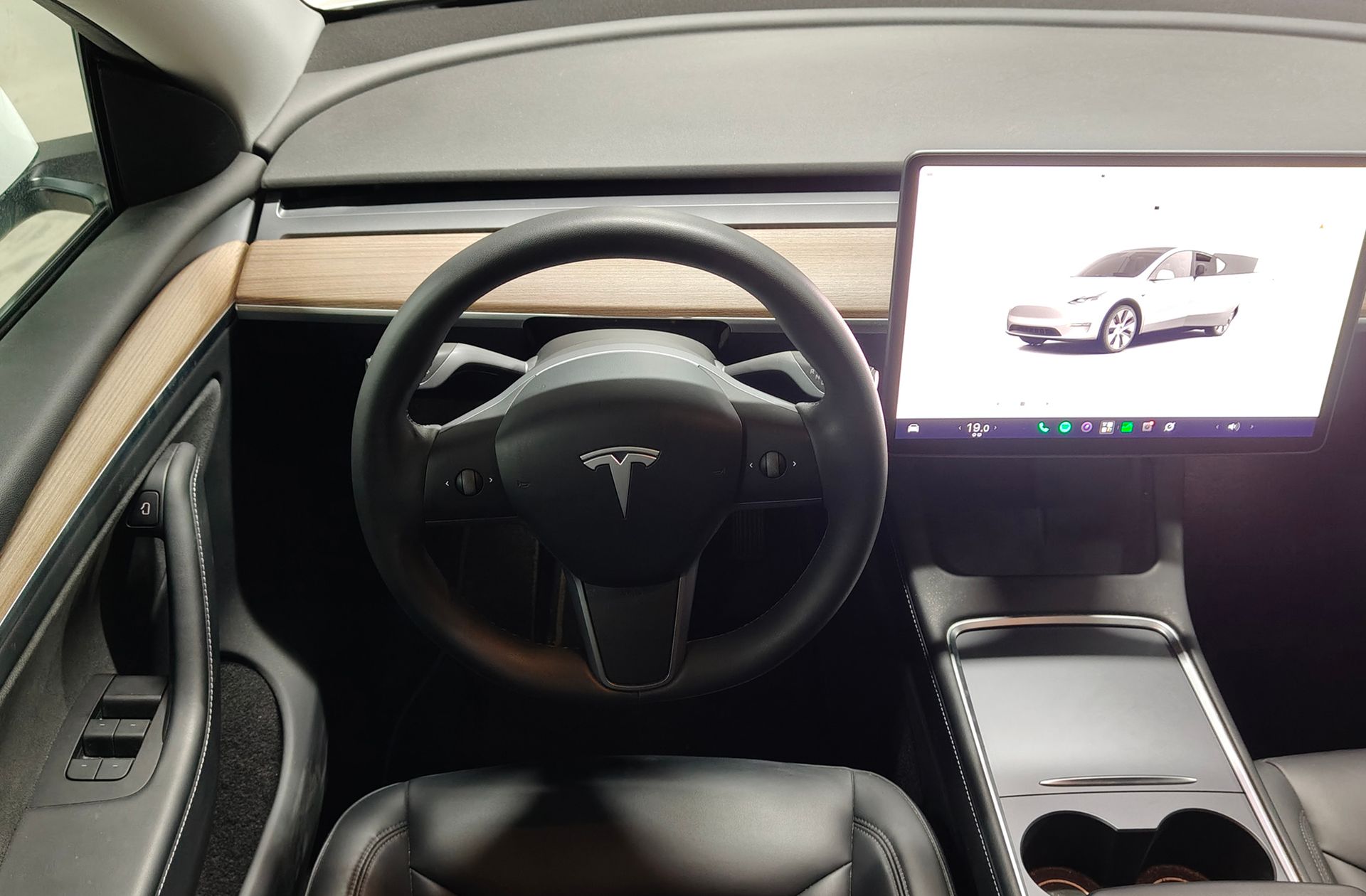 Tesla Model Y Tracción Trasera RWD - foto 25