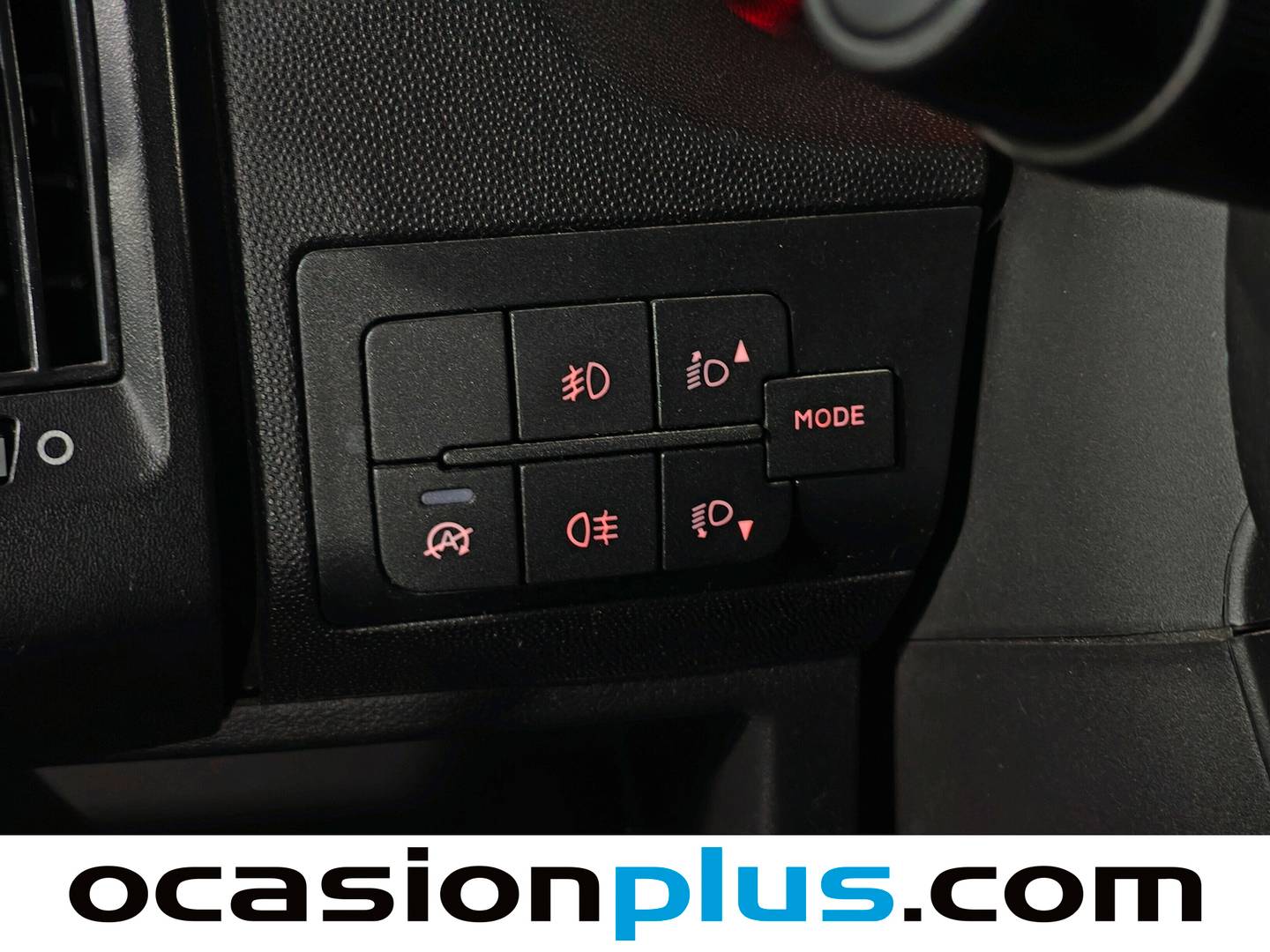 Extras y acabados del Fiat Ducato Fiat Ducato Furgon 2.2 Multijet Easy Pro L3H3 (140 CV)