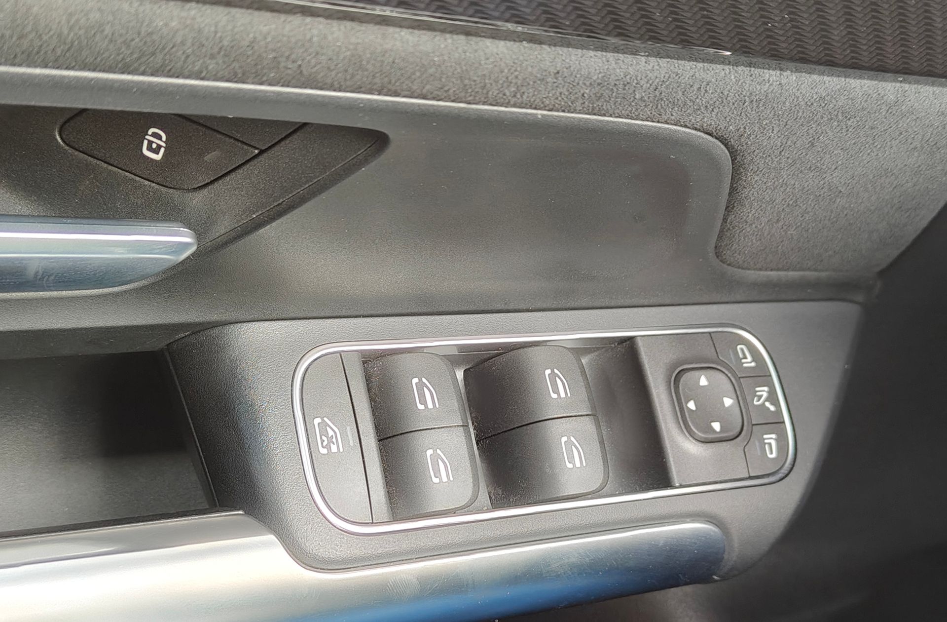 Mercedes-Benz GLA 200 - foto 36