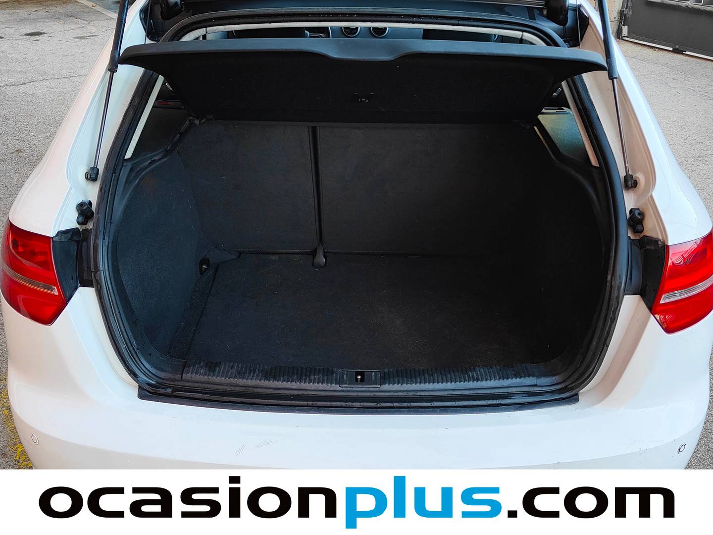 Fotos maletero Audi A3 Audi A3 Sportback Attraction 1.6 TDI (105 CV)