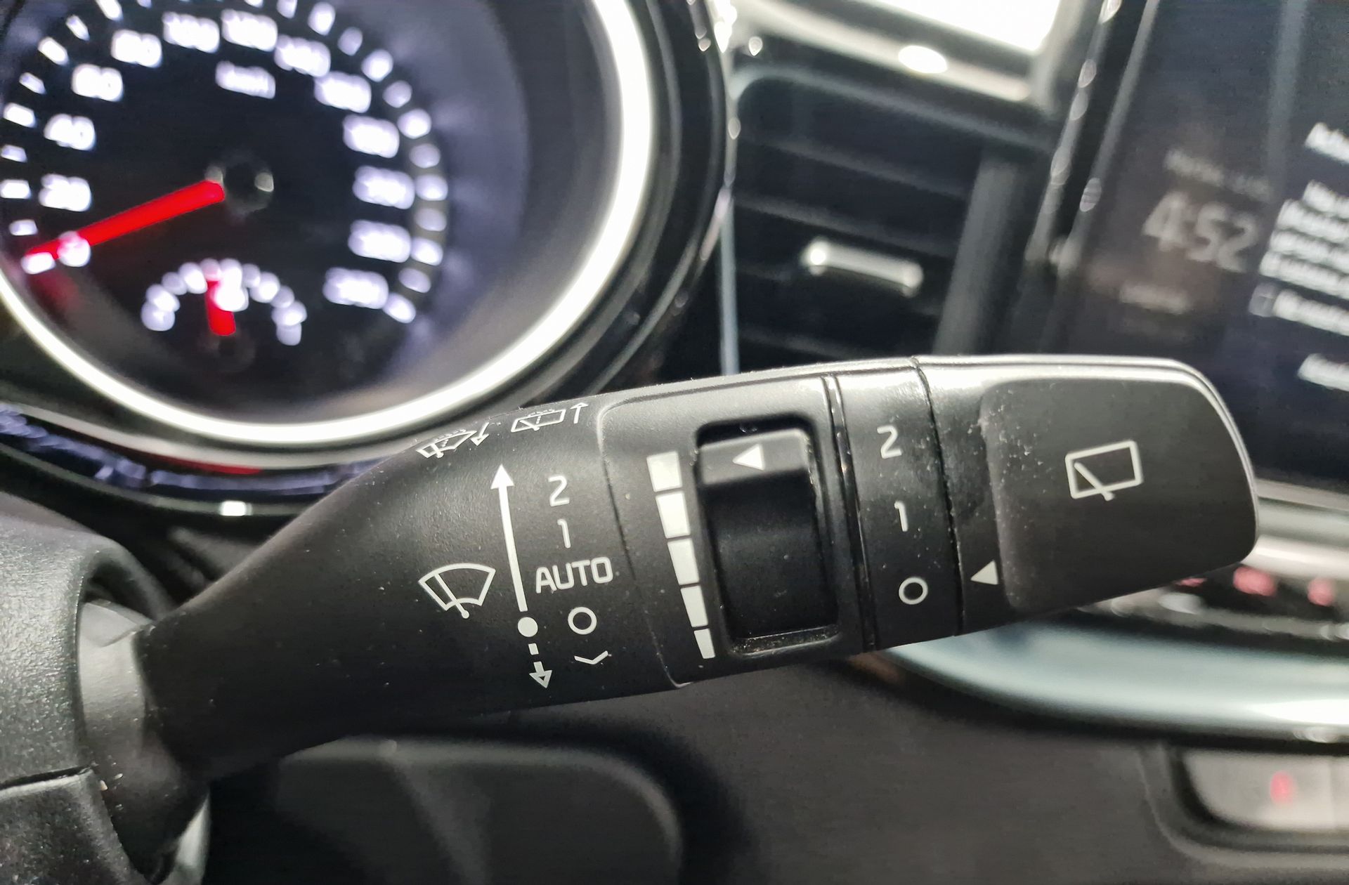 Kia Ceed 1.0 MHEV Style Edition DCT - foto 27