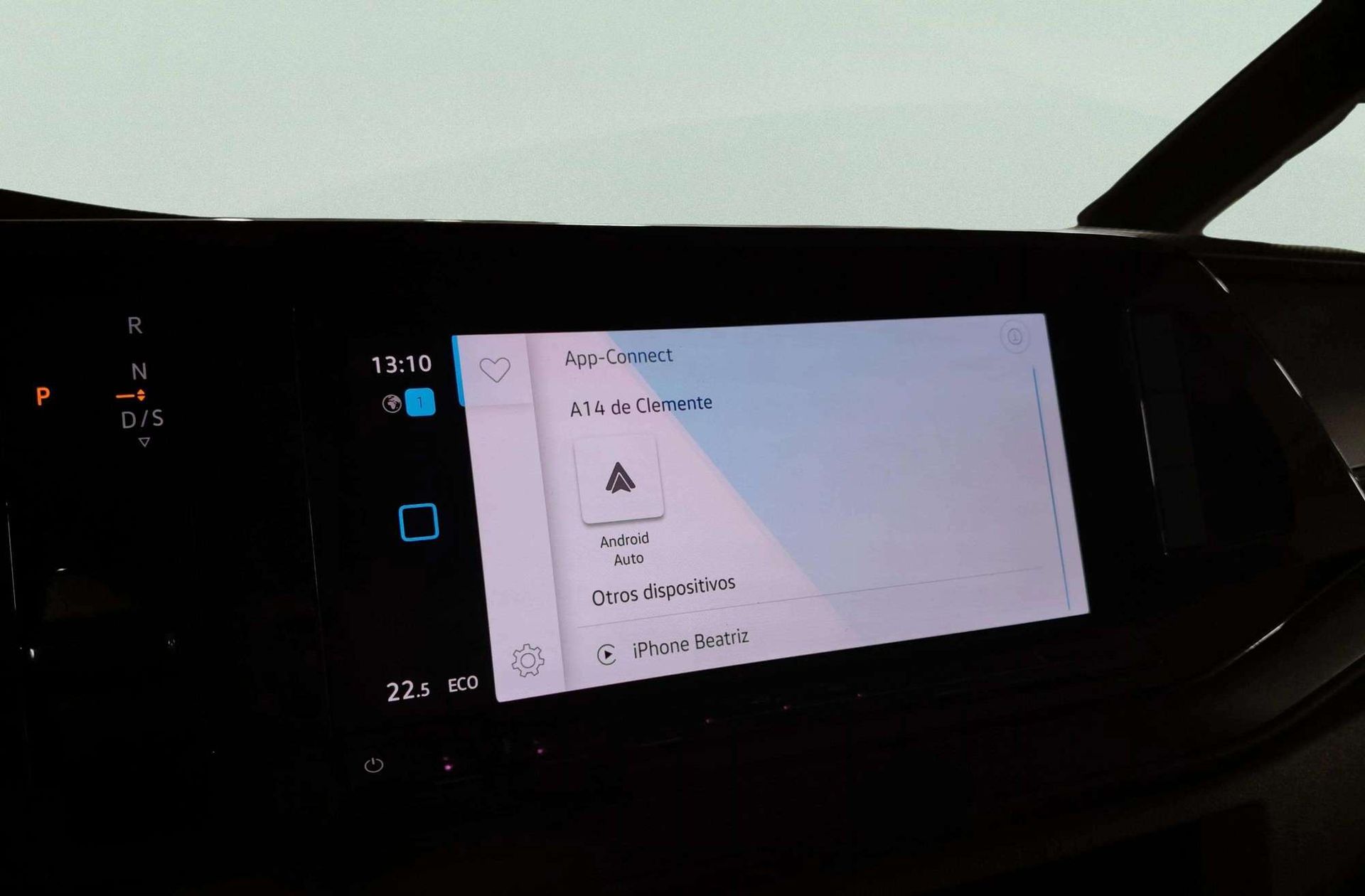 Volkswagen Multivan 1.4 TSI PHEV Batalla Corta DSG 7 plazas - foto 8
