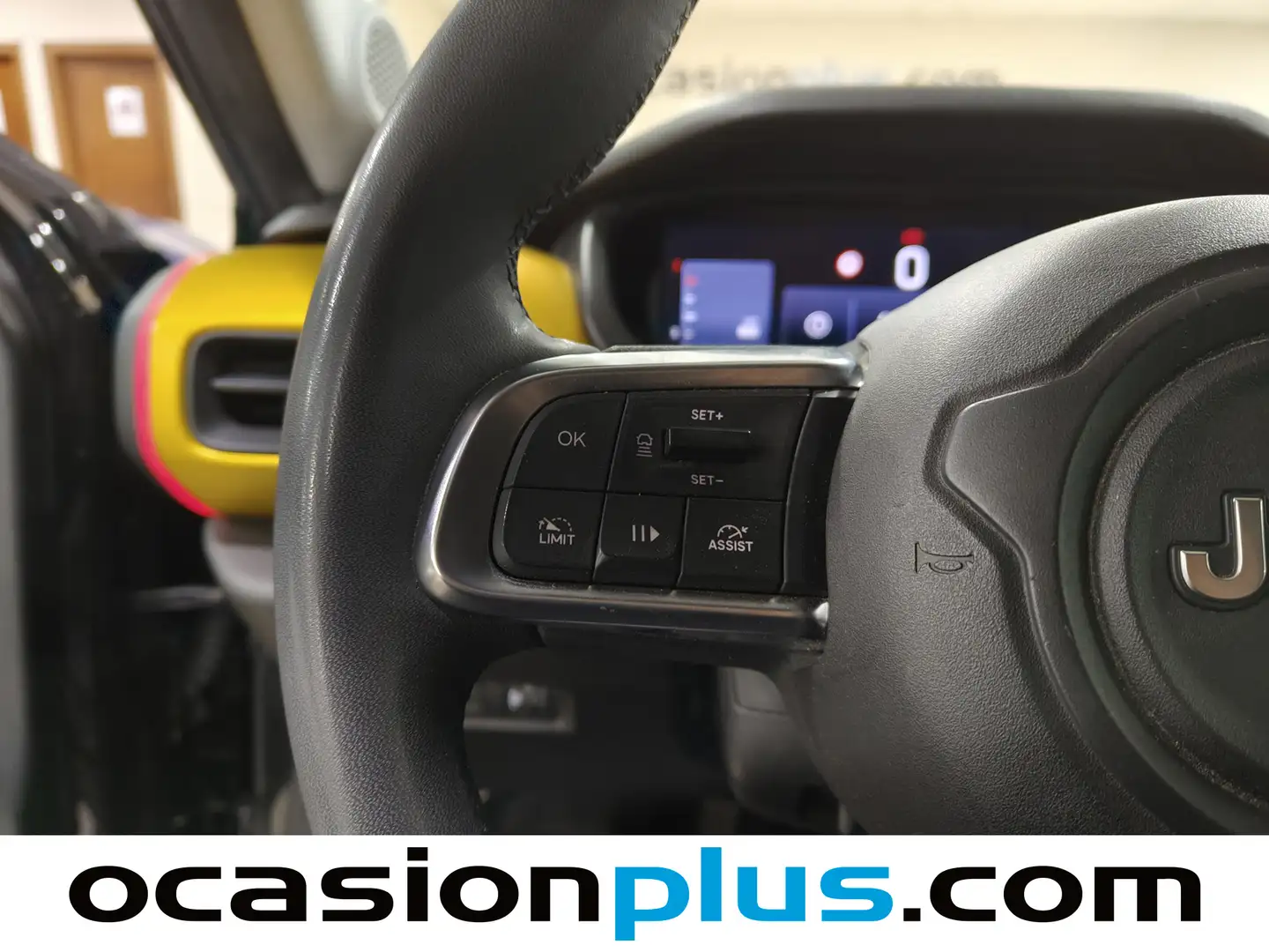 Foto Jeep Avenger Jeep Avenger 1.2 G Summit (100 CV)