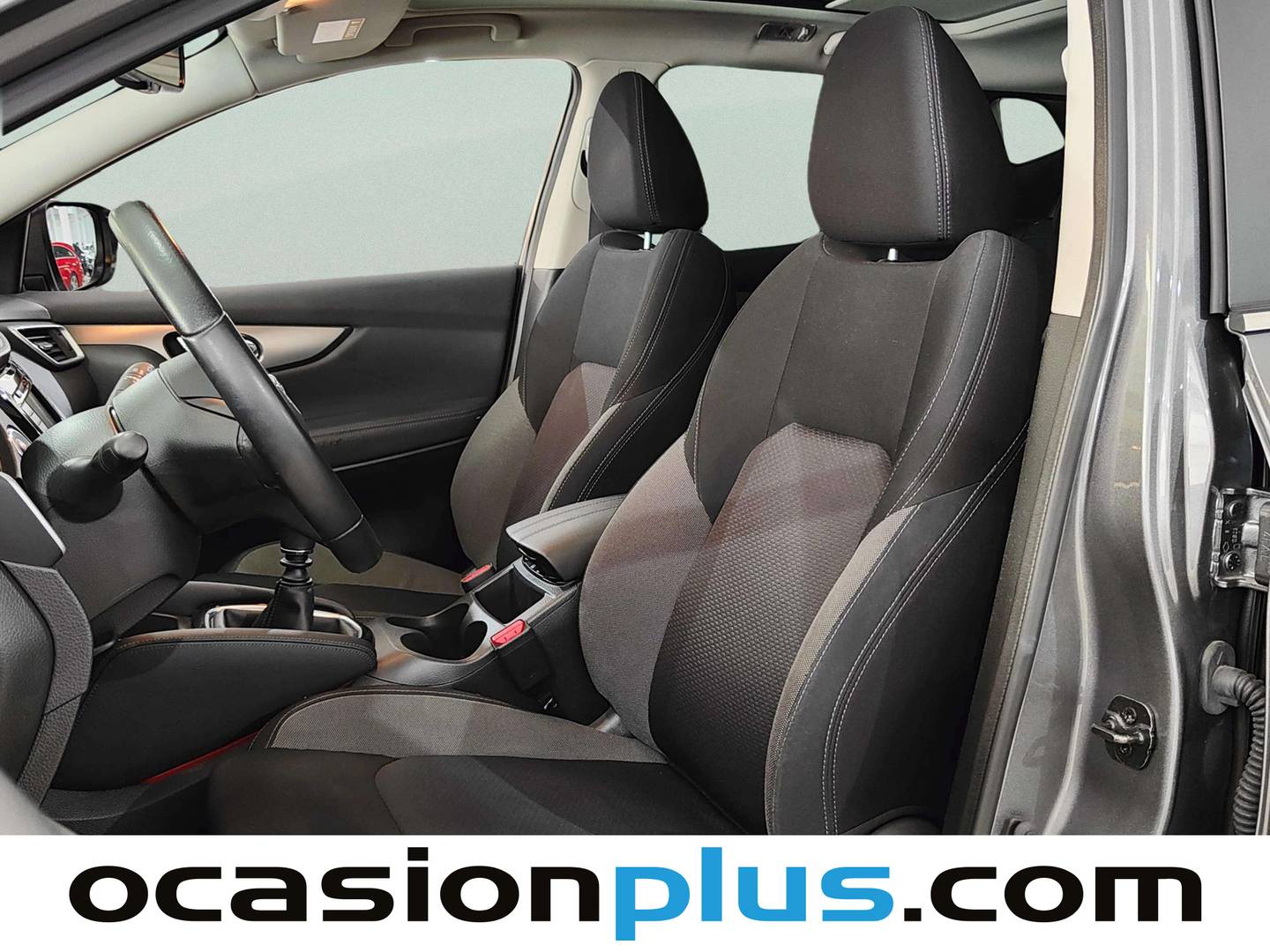 Foto asientos delanteros Nissan QASHQAI Nissan Qashqai DIG-T 140 N-Connecta (140 CV)