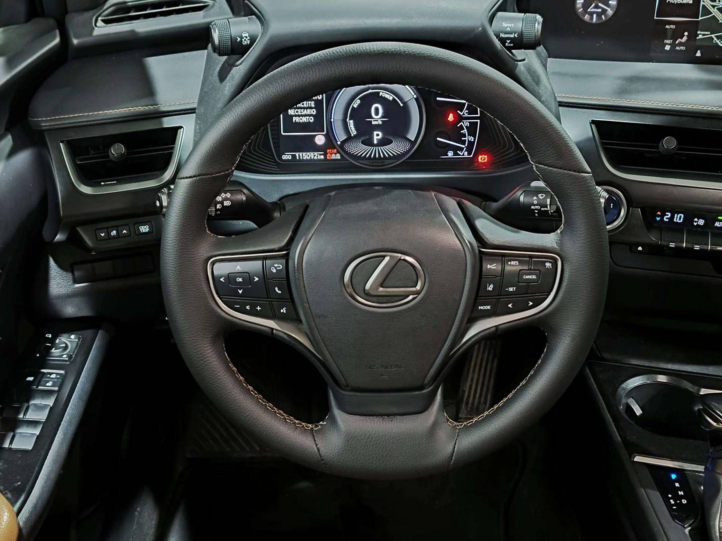 Foto Lexus UX Lexus UX 250h Executive Navigation (184 CV)
