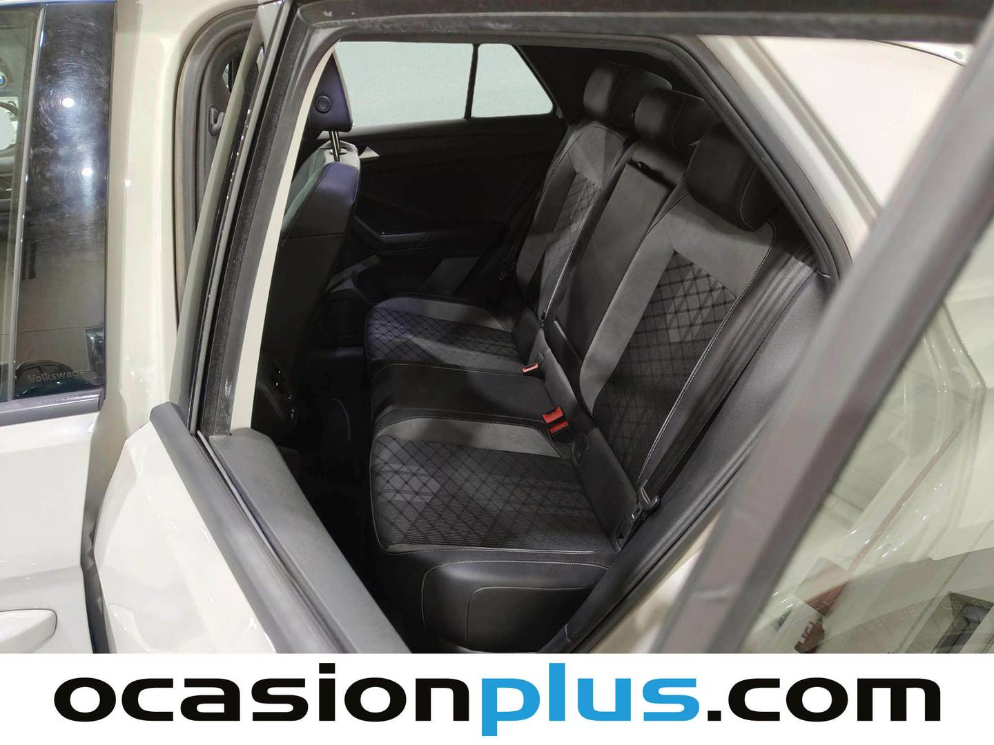 Foto asientos traseros Volkswagen T-Roc Volkswagen T-Roc R-Line 1.5 TSI (150 CV) DSG