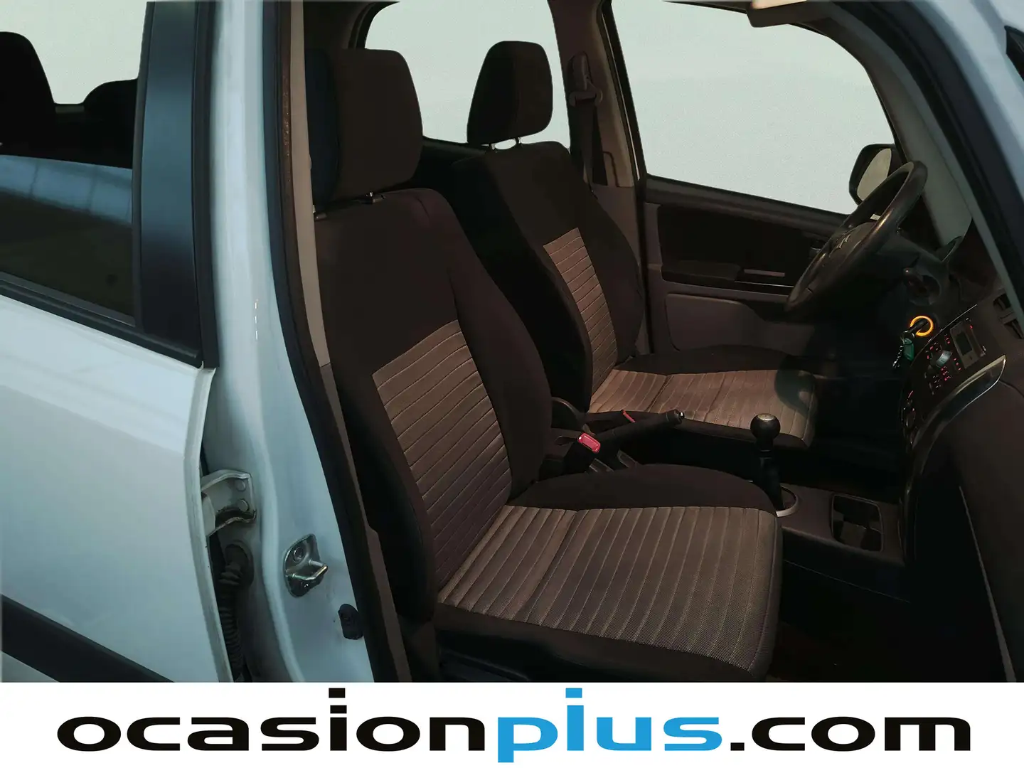 Foto Suzuki SX4 Suzuki SX4 1.6 GL 2WD (120 CV)