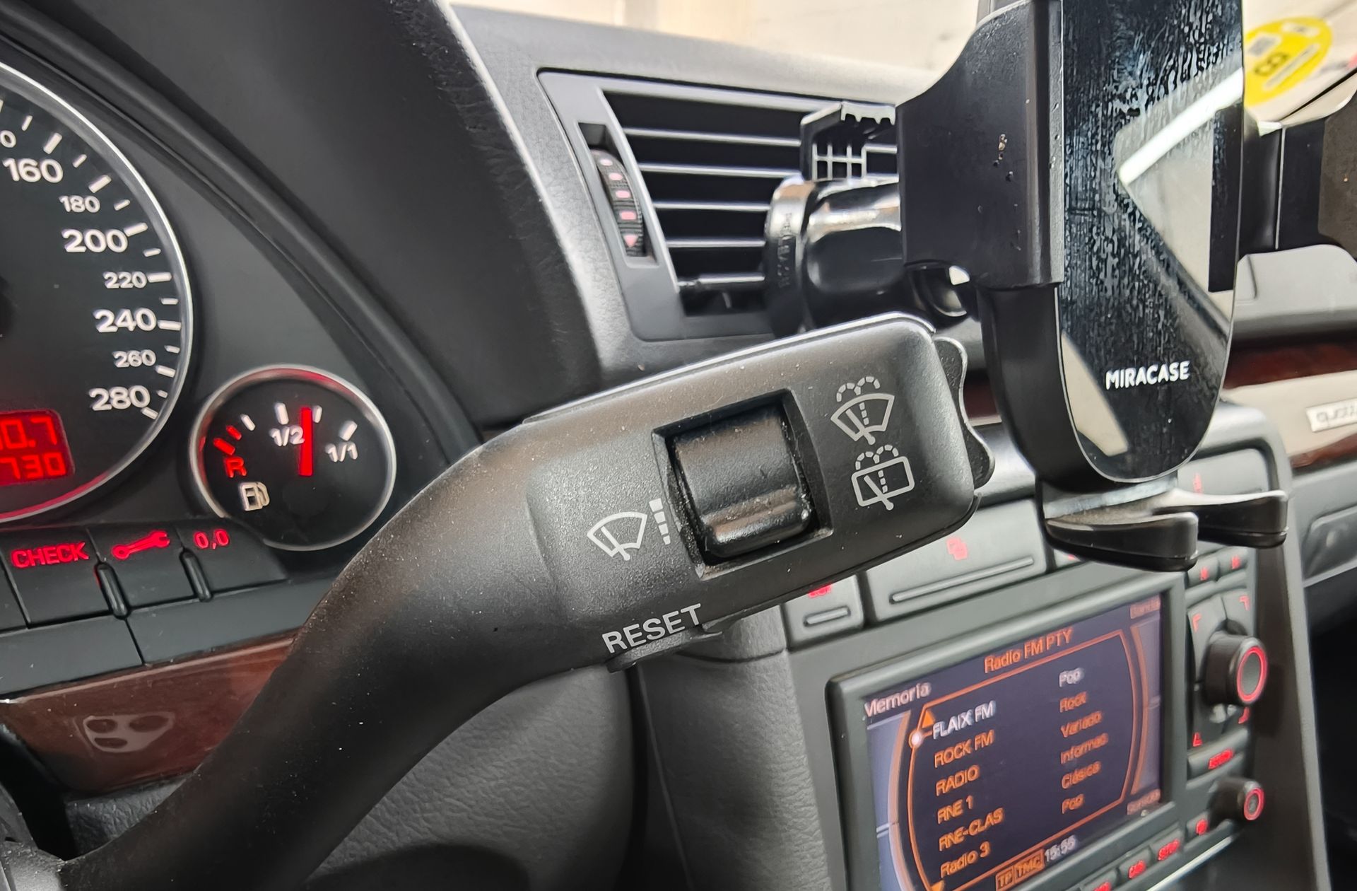 Audi A4 Avant 3.2 FSI quattro Tiptronic - foto 30