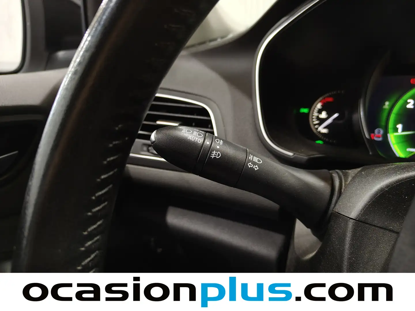 Foto Renault Mégane Renault Megane Limited Energy TCe  (100 CV)