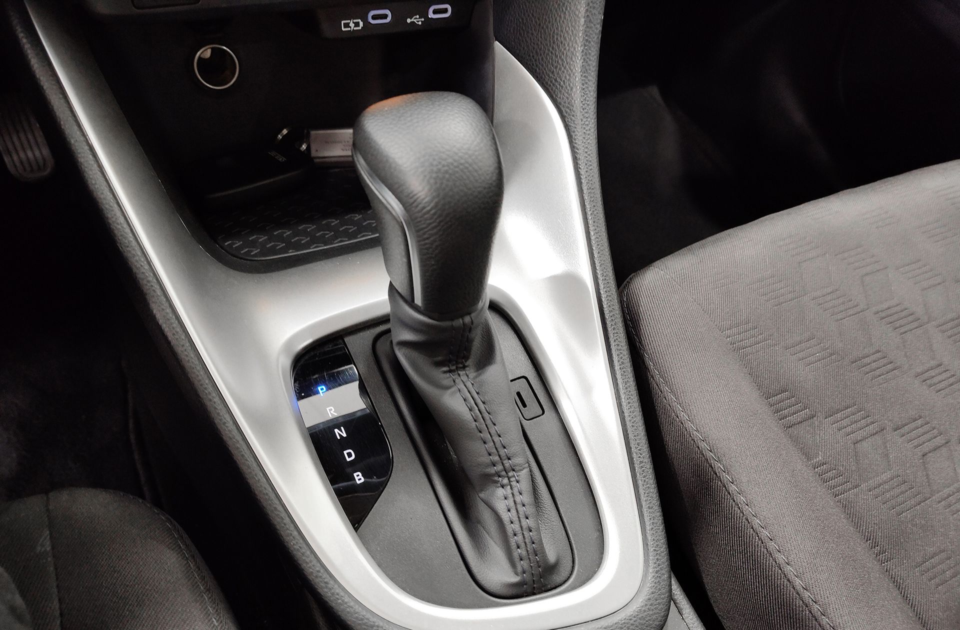 Toyota Yaris 120H Active Plus - foto 5